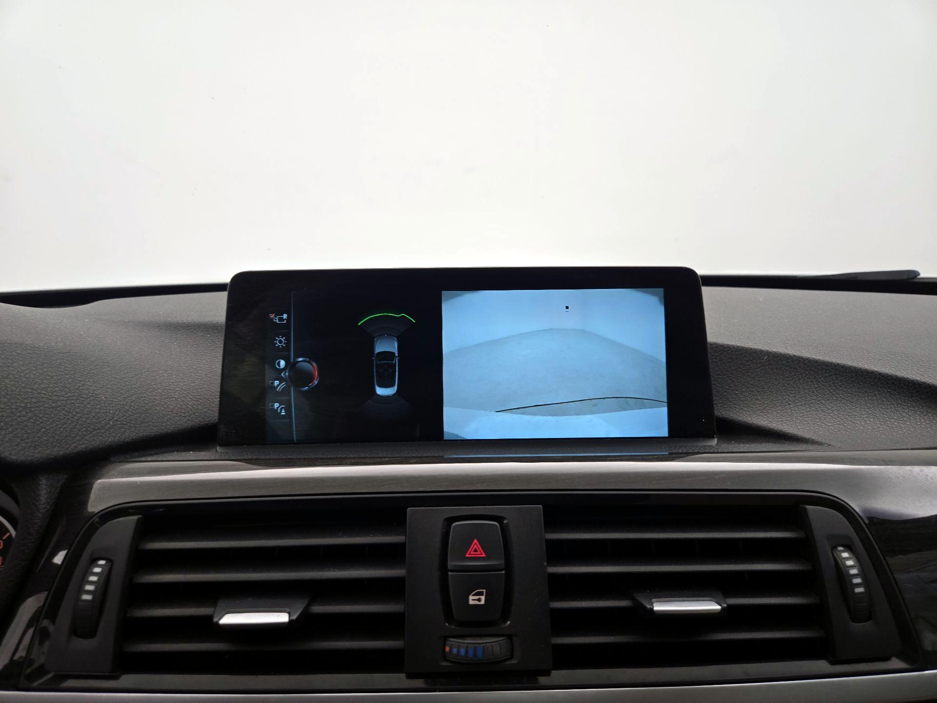 Thumbnail: 2017 BMW 4 Series - 15