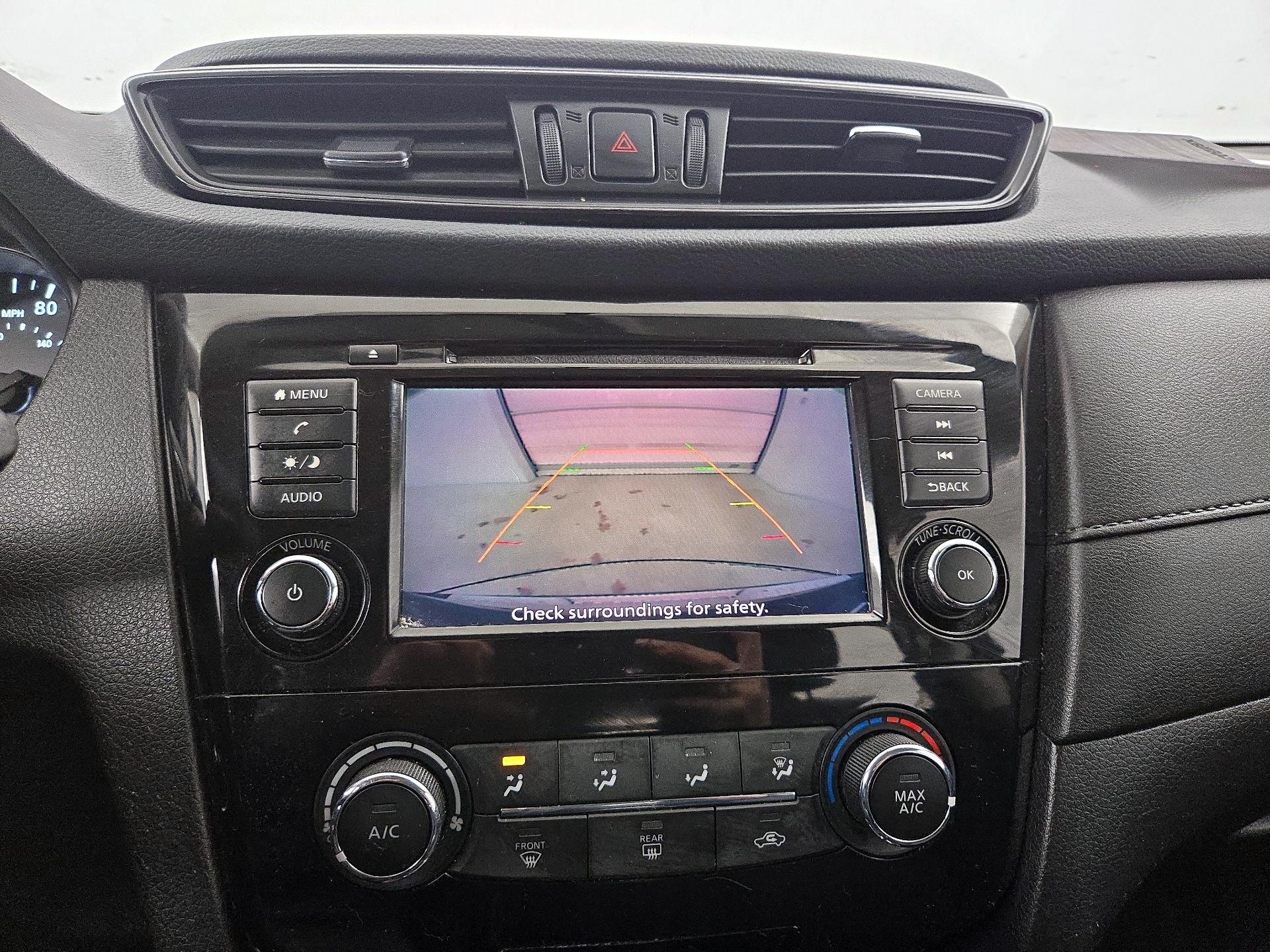 Thumbnail: 2018 Nissan Rogue - 14