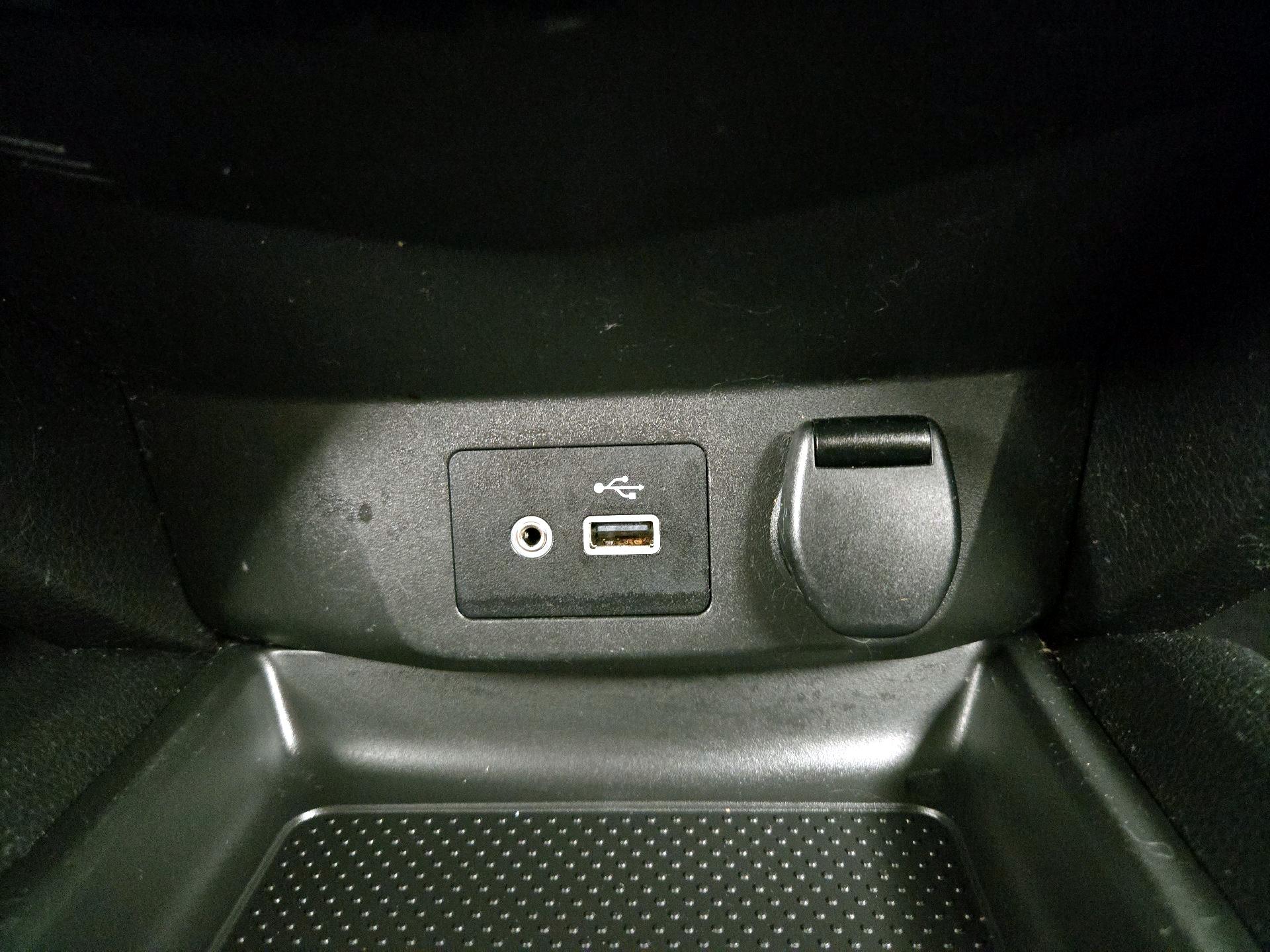 Thumbnail: 2018 Nissan Rogue - 18