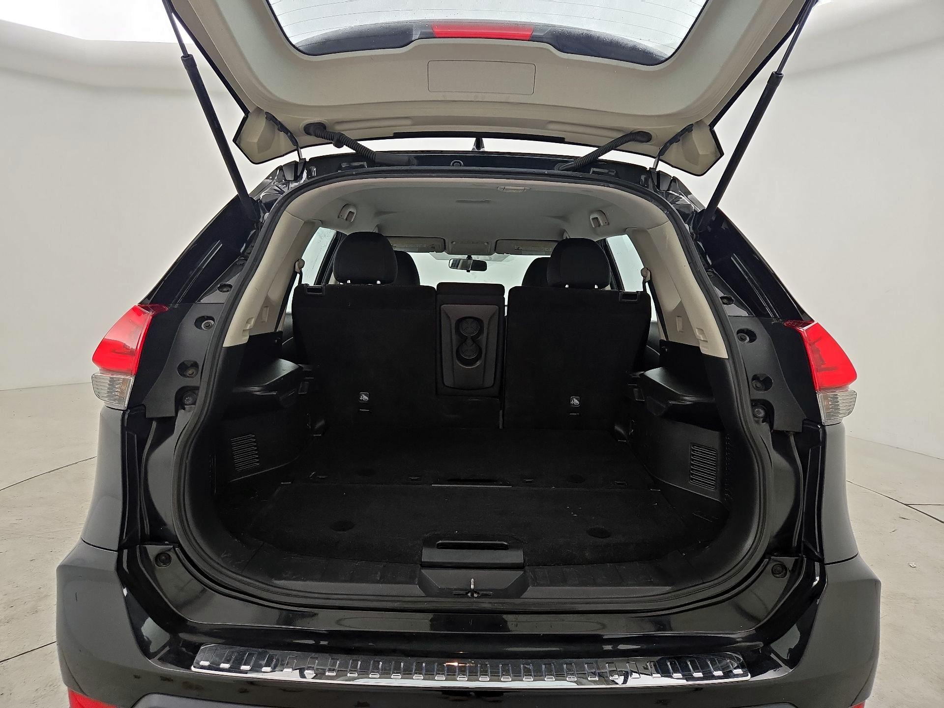 Thumbnail: 2018 Nissan Rogue - 20