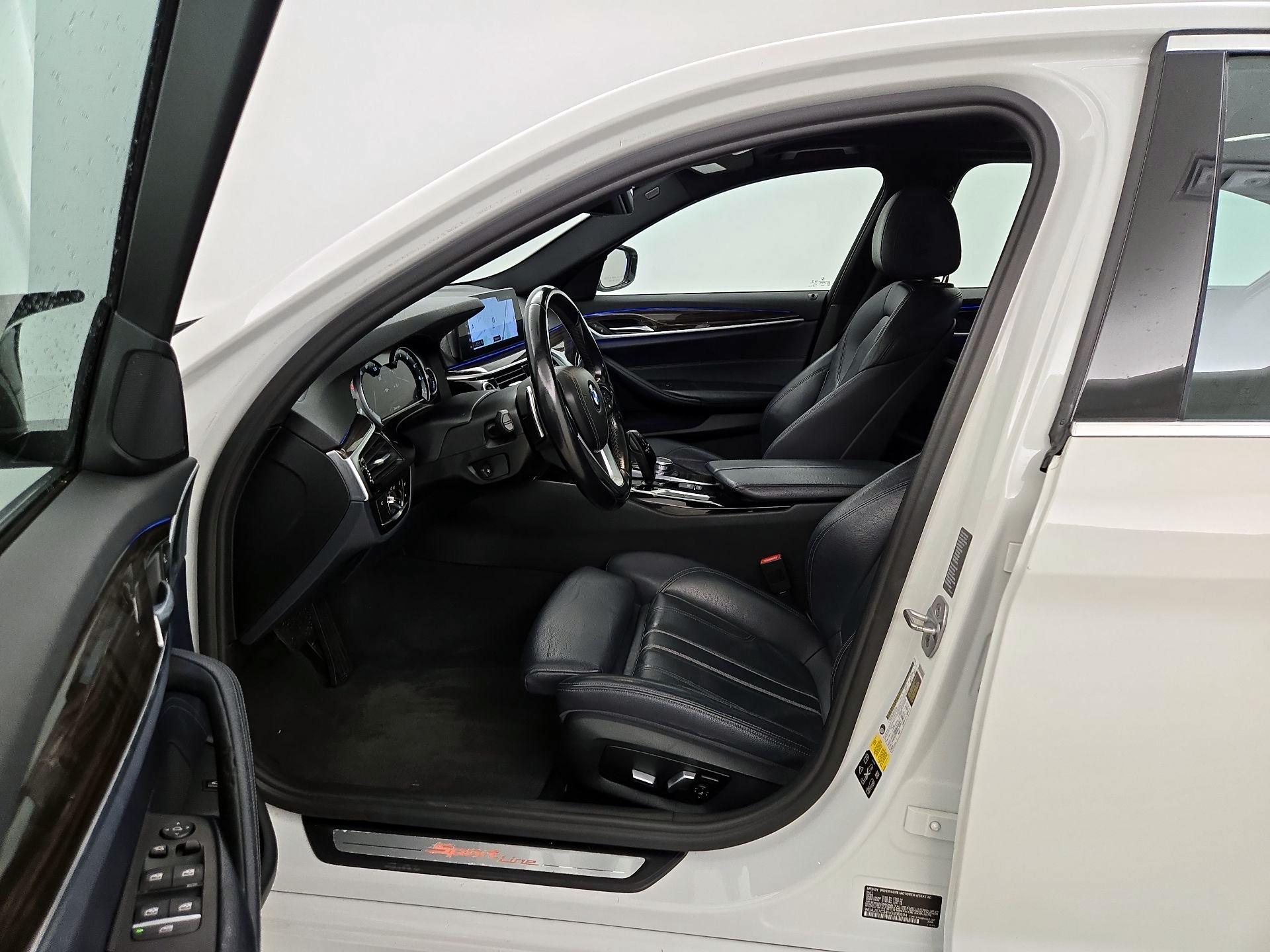 Thumbnail: 2017 BMW 5 Series - 11