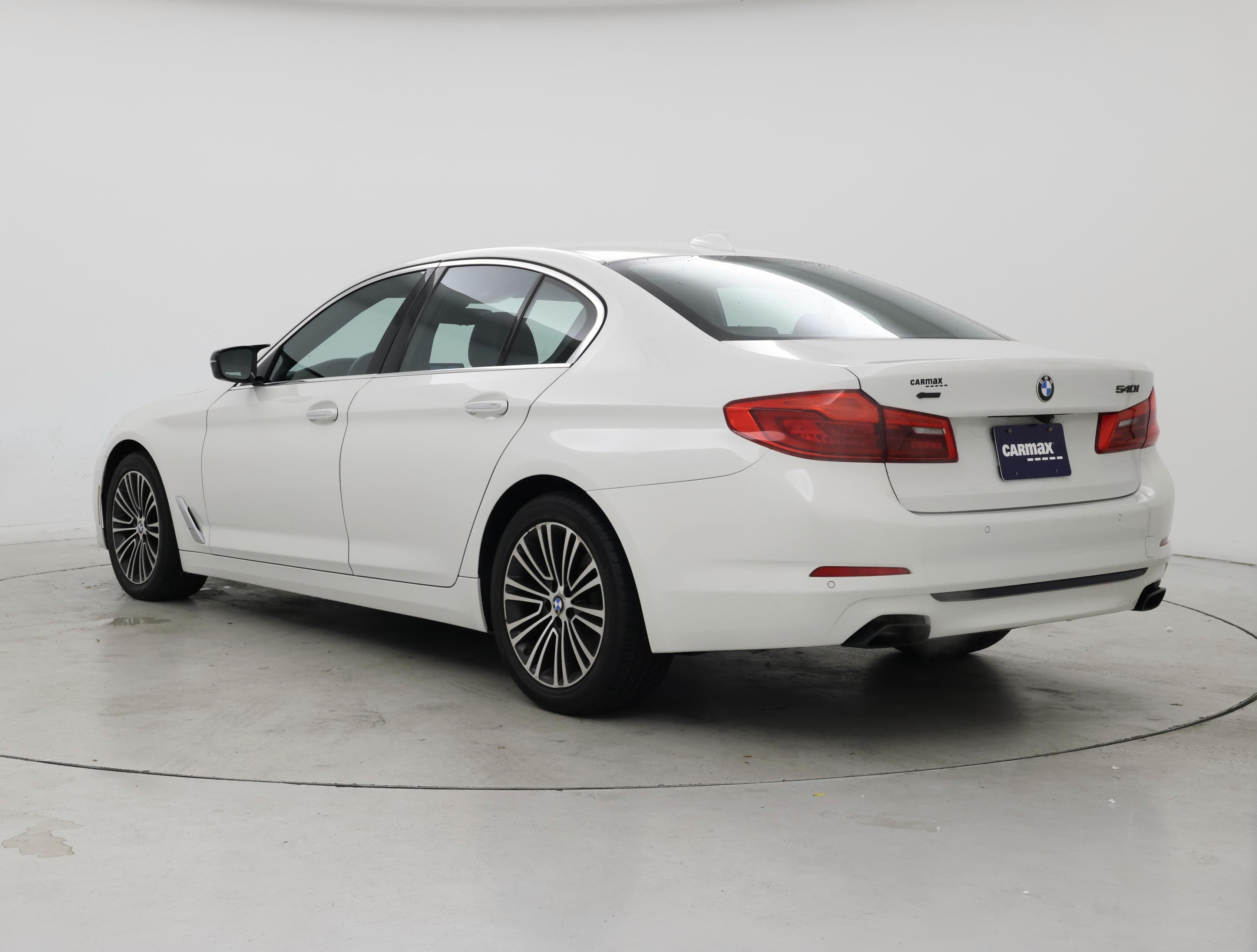 Thumbnail: 2017 BMW 5 Series - 2