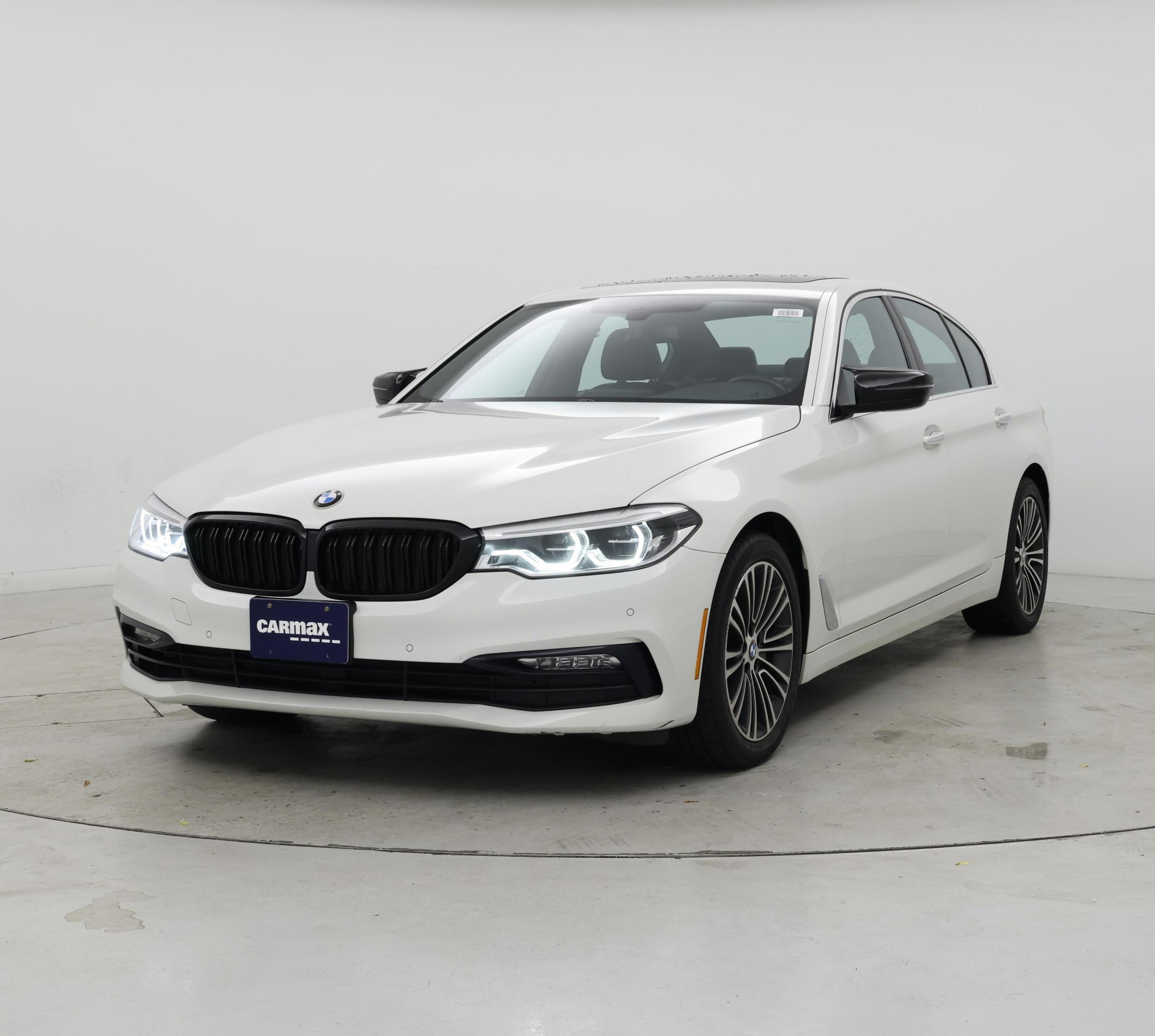 Thumbnail: 2017 BMW 5 Series - 4