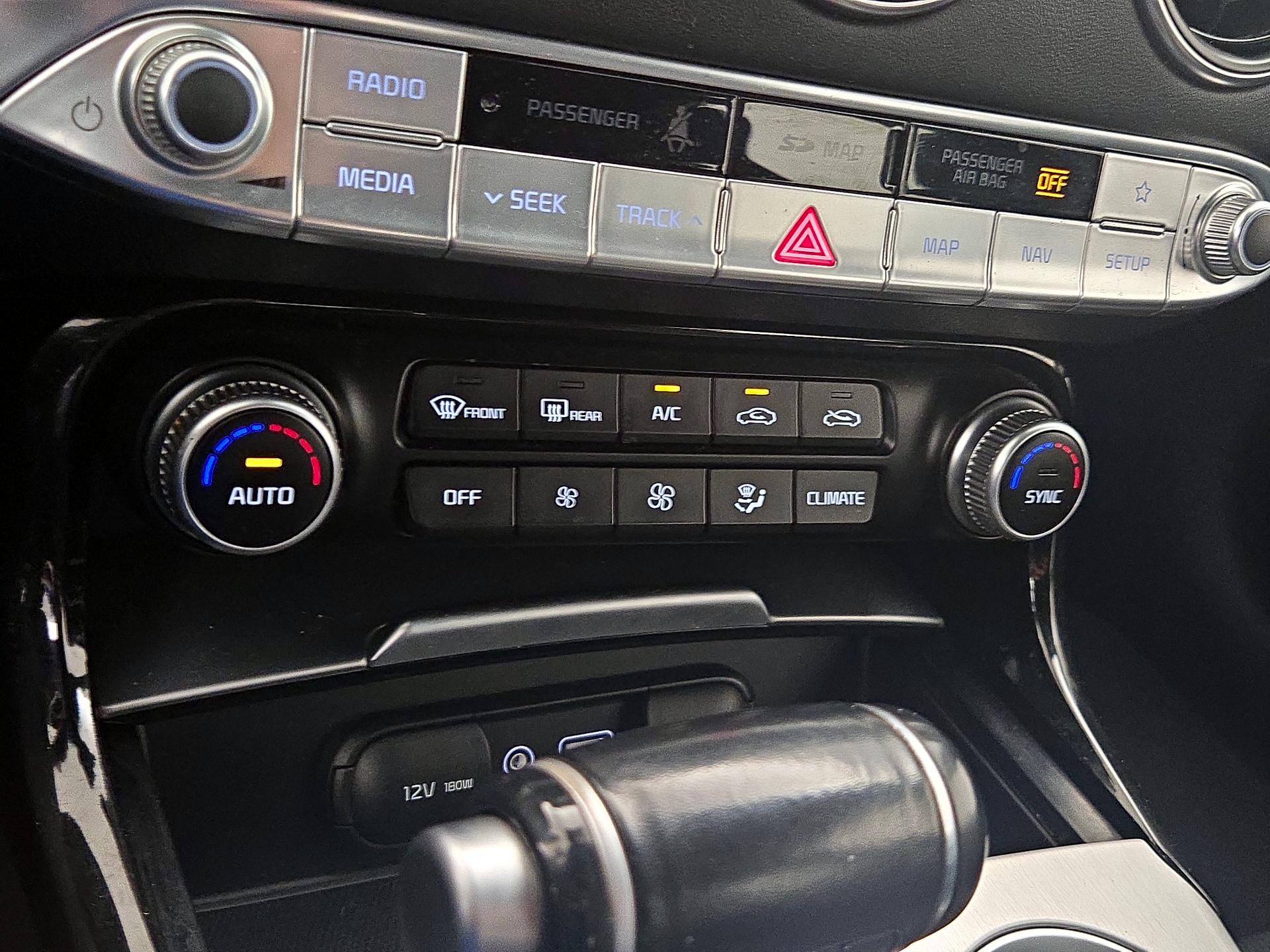 Thumbnail: 2018 Kia Stinger - 17