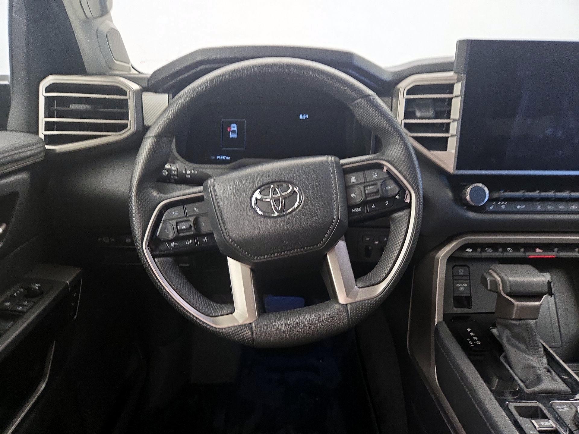 Thumbnail: 2024 Toyota Tundra - 10