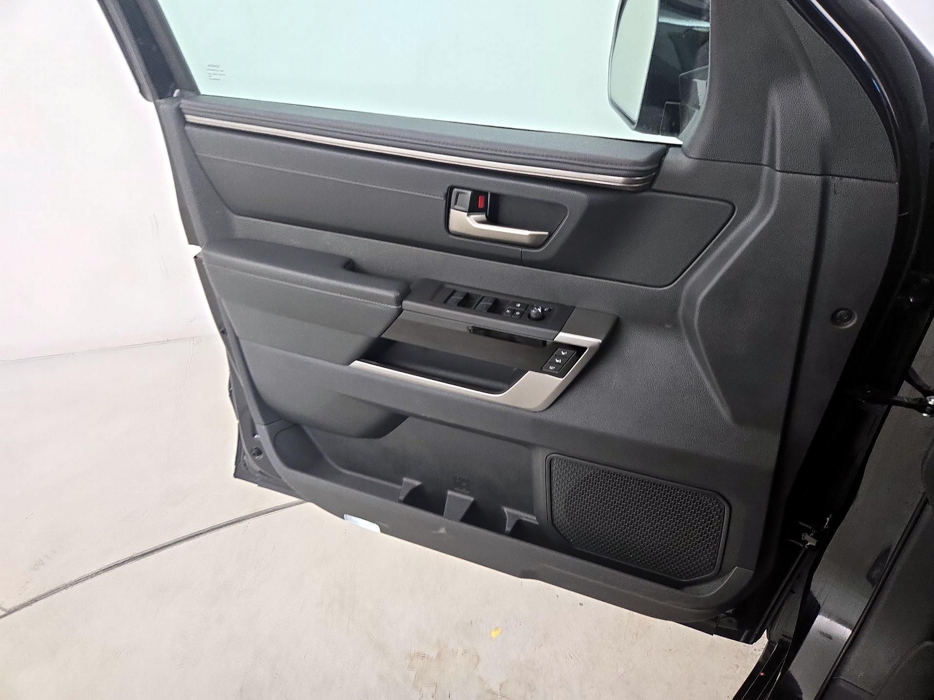 Thumbnail: 2024 Toyota Tundra - 12