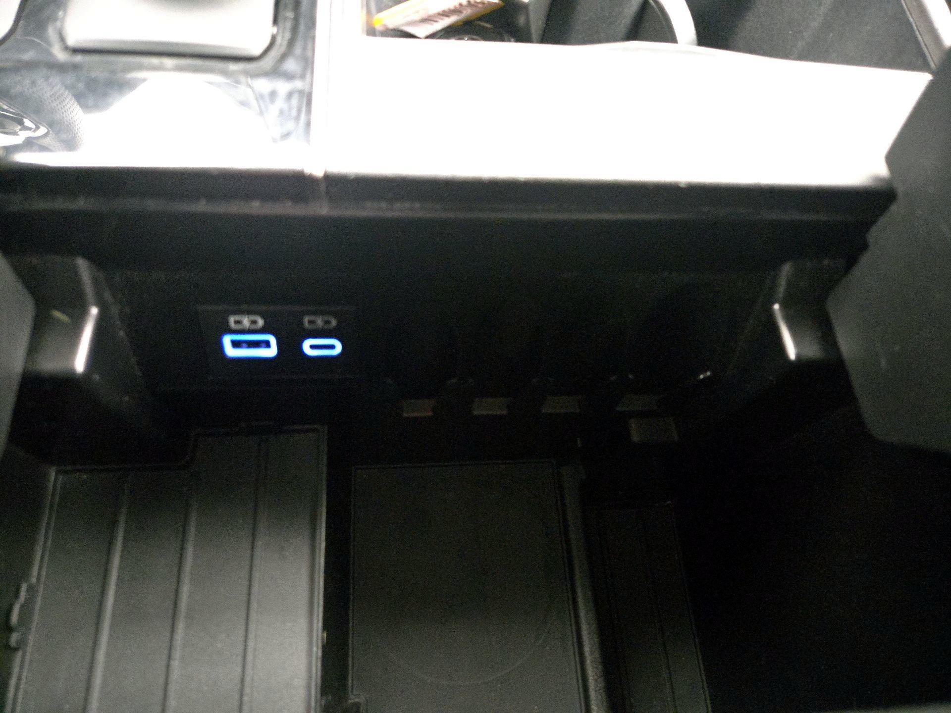 Thumbnail: 2024 Toyota Tundra - 18