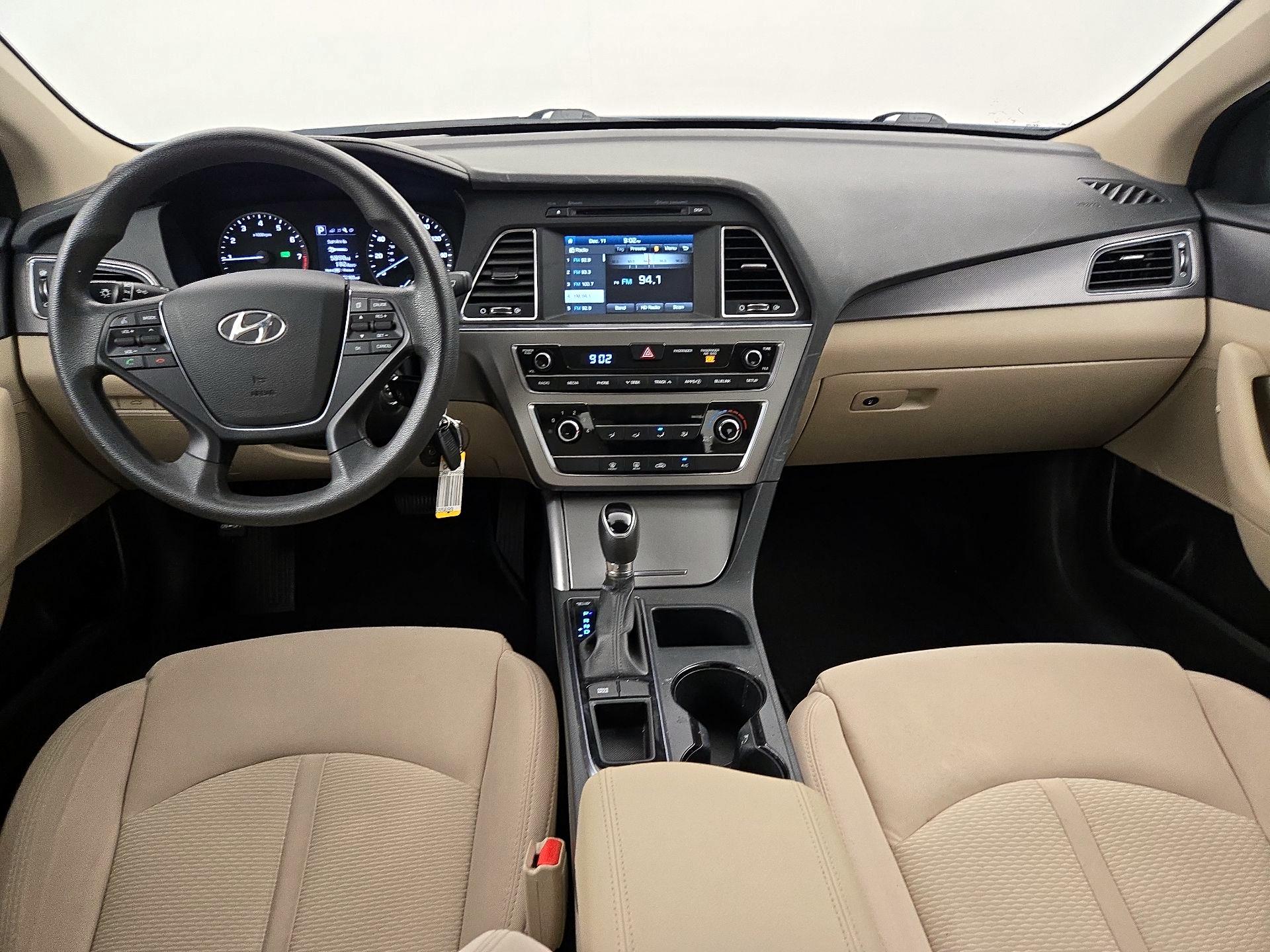 Thumbnail: 2017 Hyundai Sonata - 9