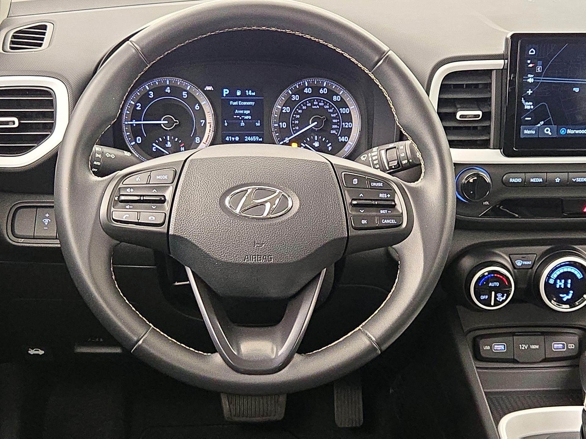 Thumbnail: 2022 Hyundai Venue - 10