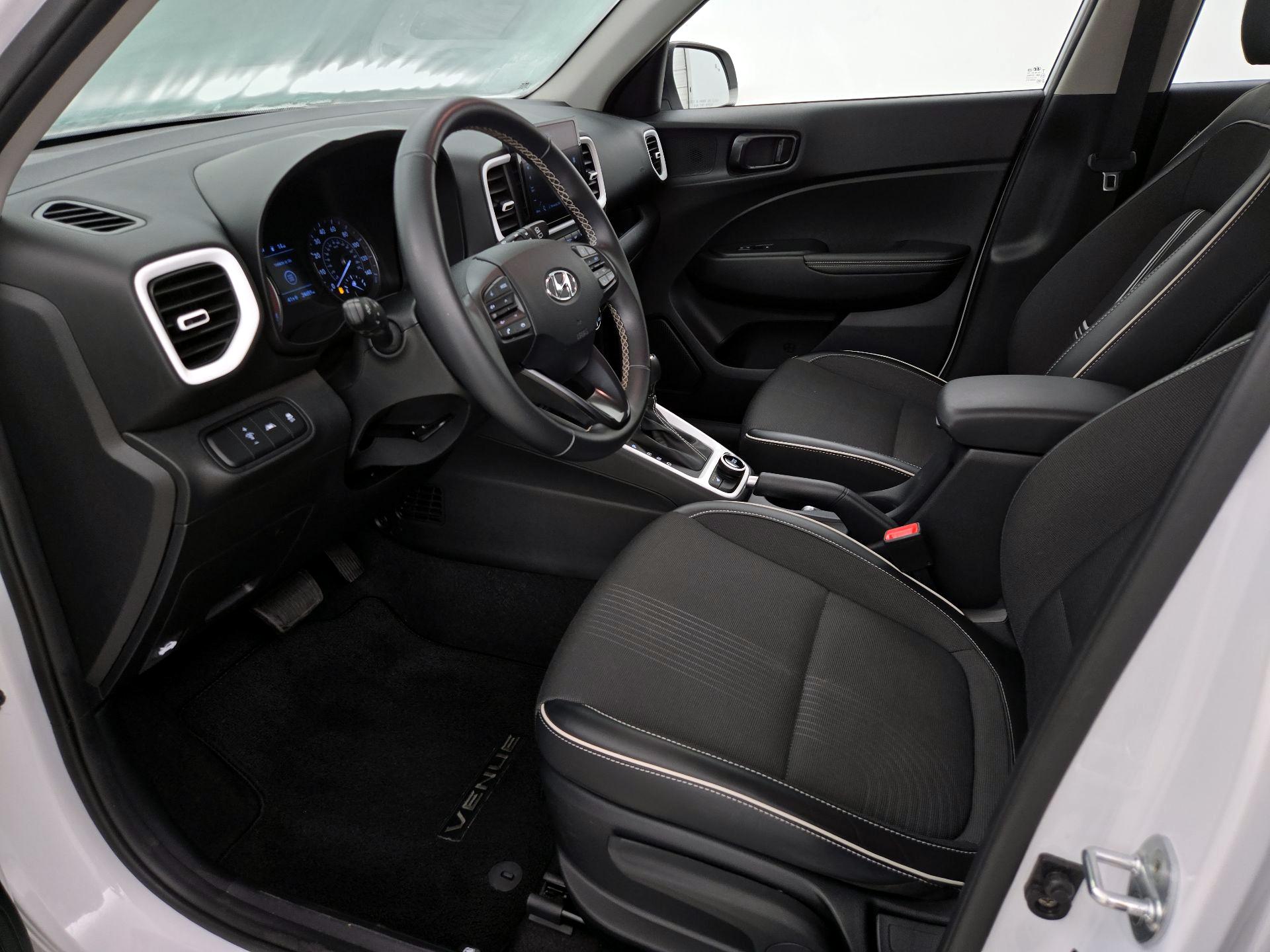 Thumbnail: 2022 Hyundai Venue - 11