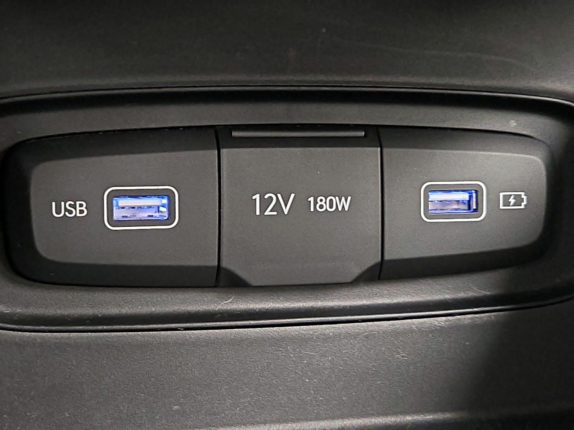 Thumbnail: 2022 Hyundai Venue - 19