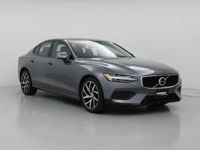 2020 Volvo S60 T6 Momentum