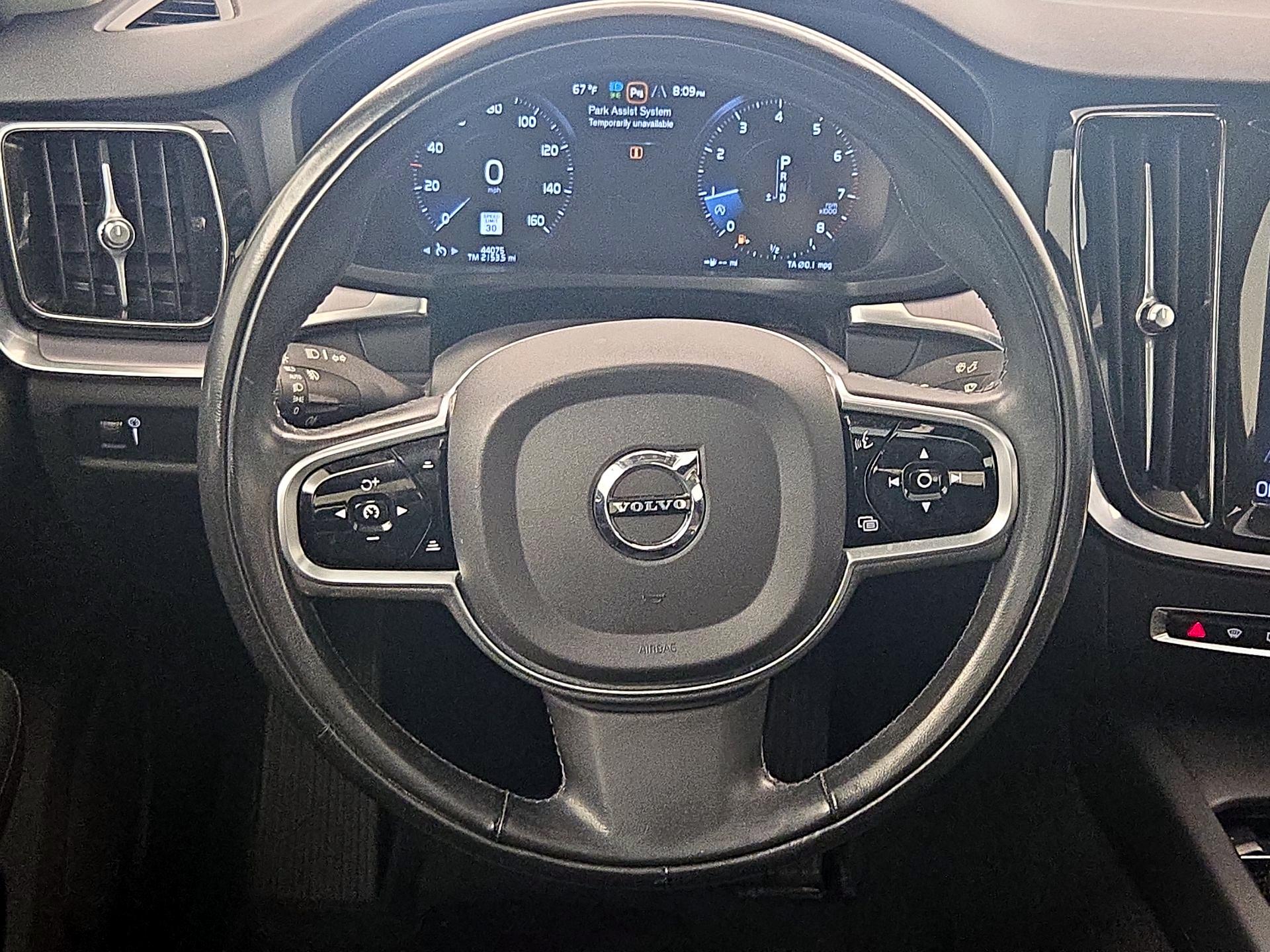 Thumbnail: 2020 Volvo S60 - 10