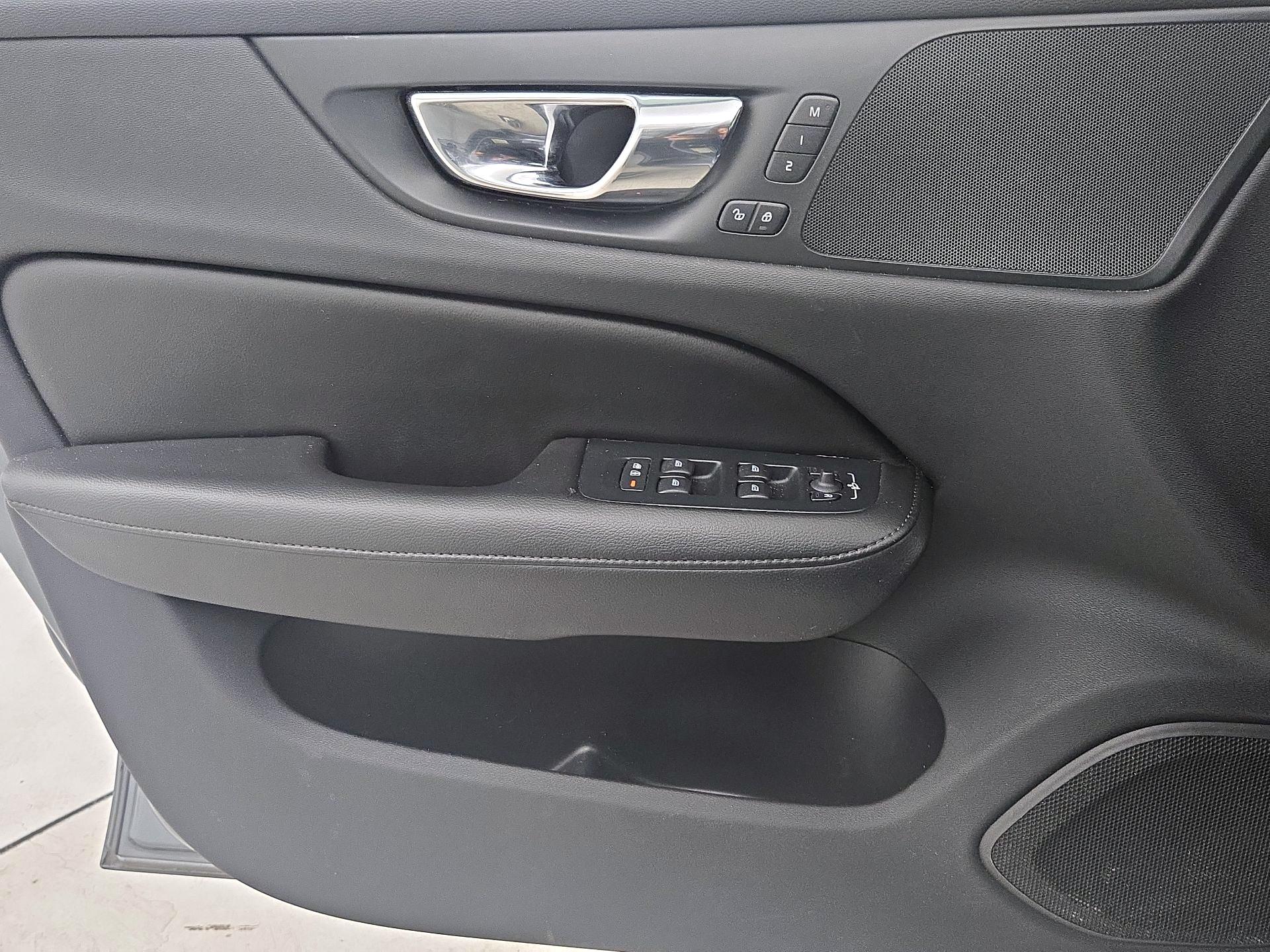 Thumbnail: 2020 Volvo S60 - 12