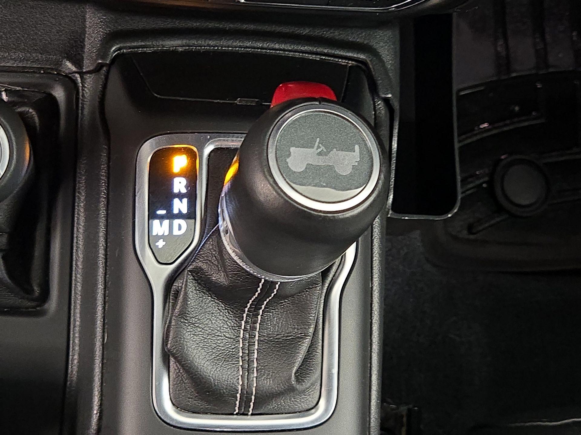 Thumbnail: 2022 Jeep Wrangler - 18