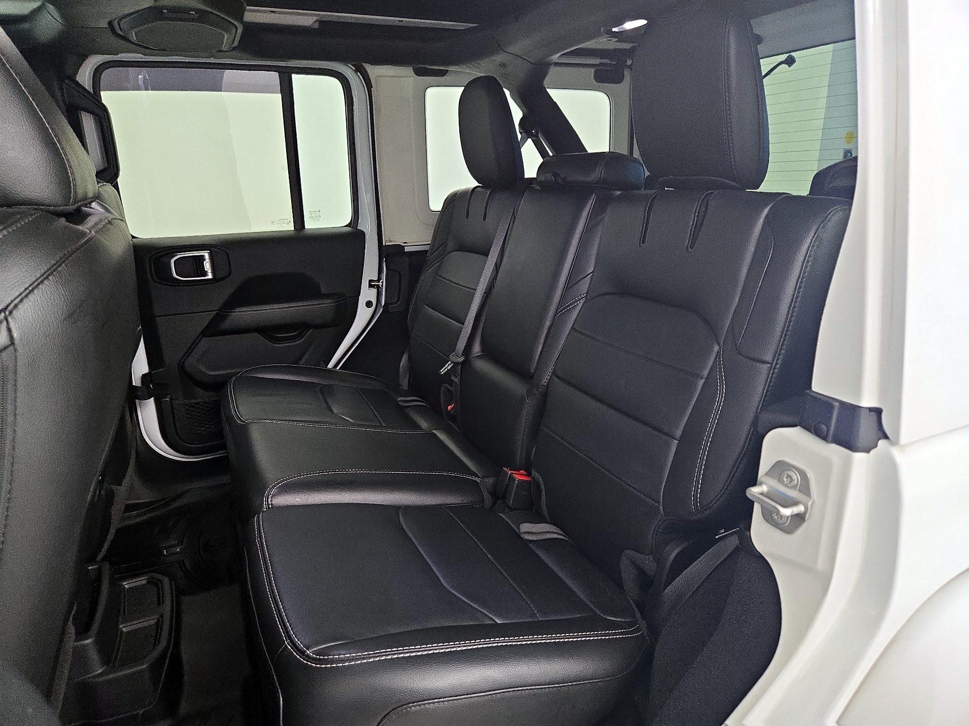 Thumbnail: 2022 Jeep Wrangler - 20