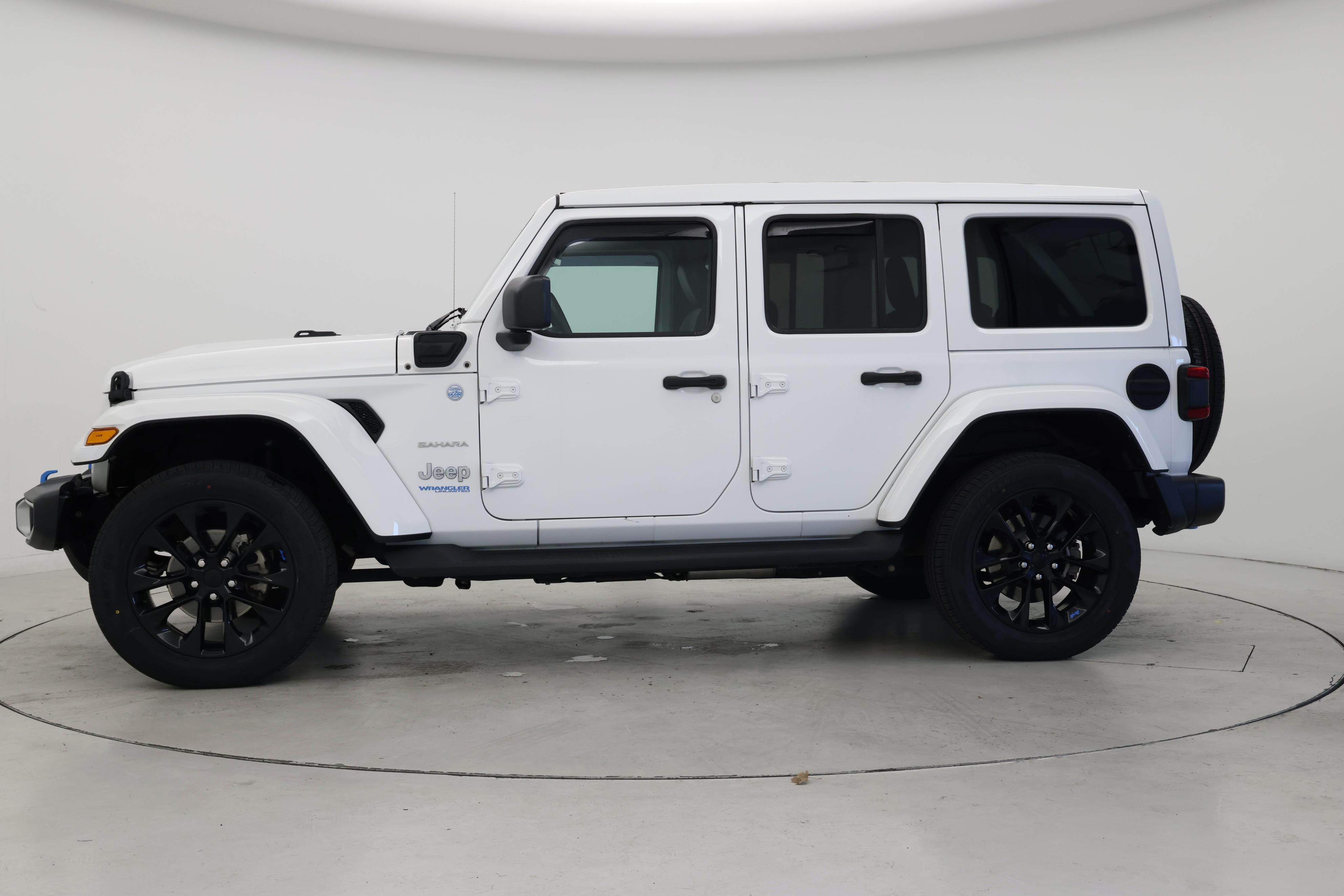 Thumbnail: 2022 Jeep Wrangler - 3