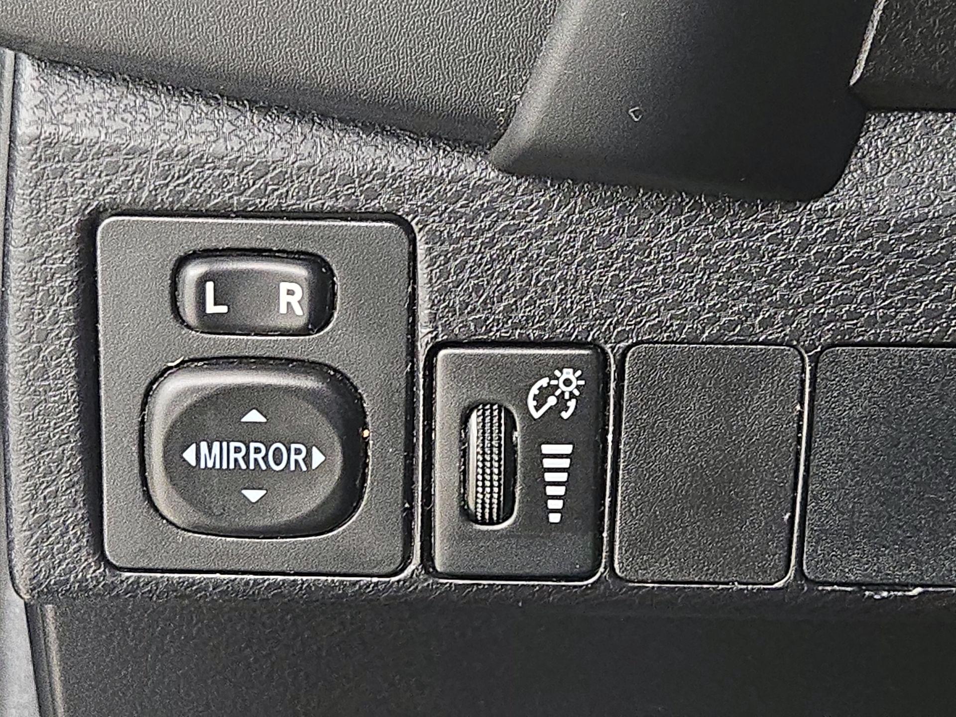 Thumbnail: 2018 Toyota Corolla - 13