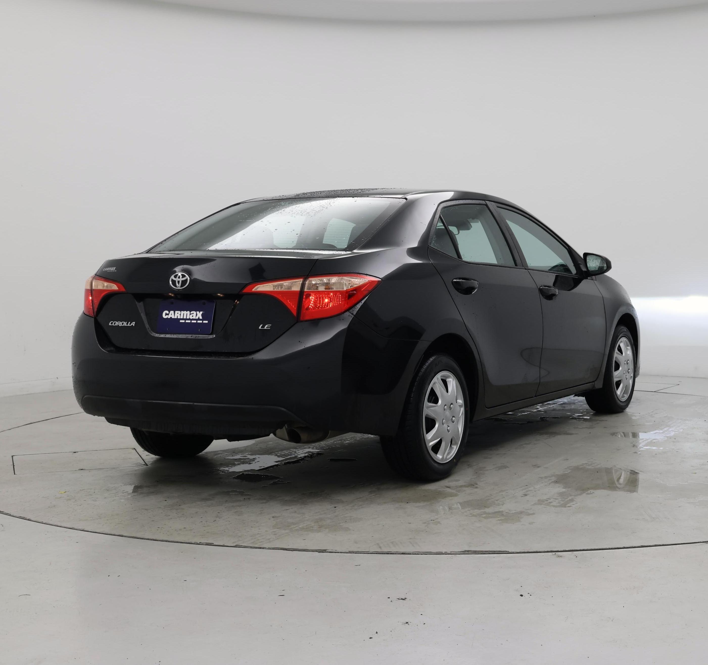 Thumbnail: 2018 Toyota Corolla - 8