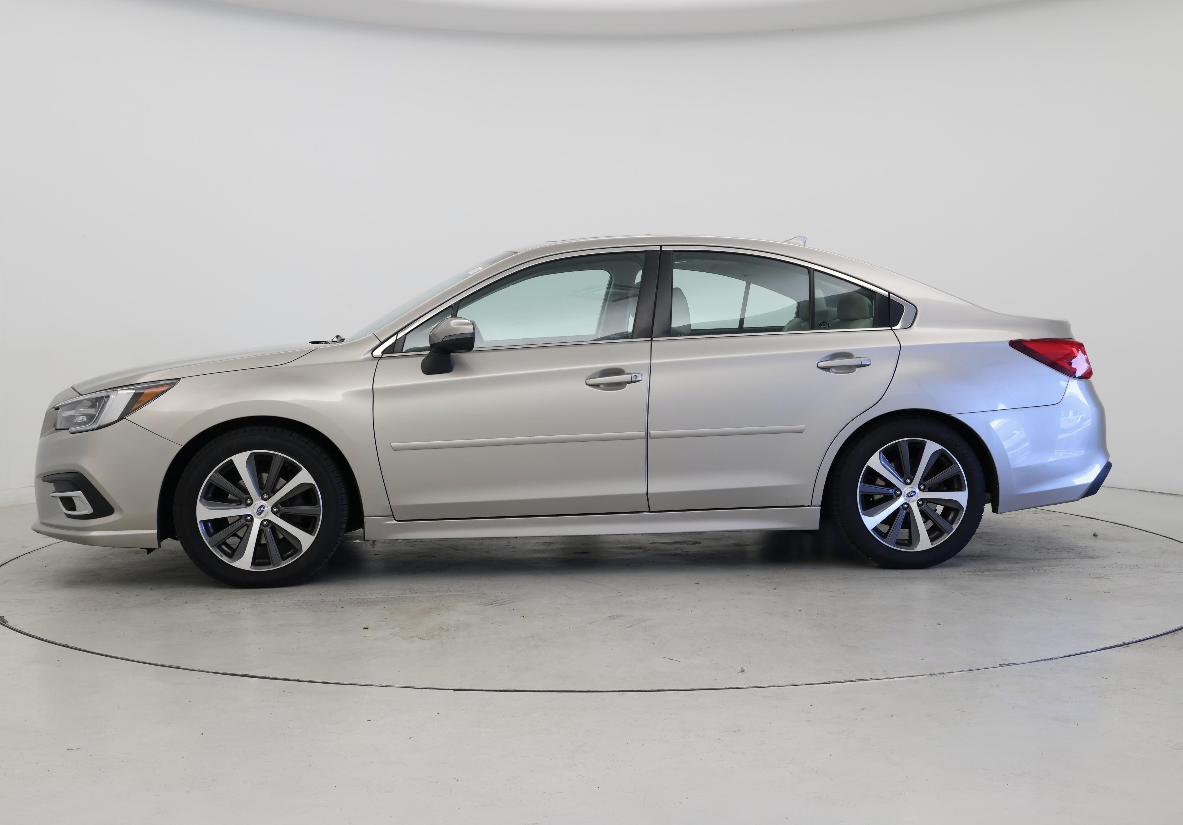 Thumbnail: 2018 Subaru Legacy - 3