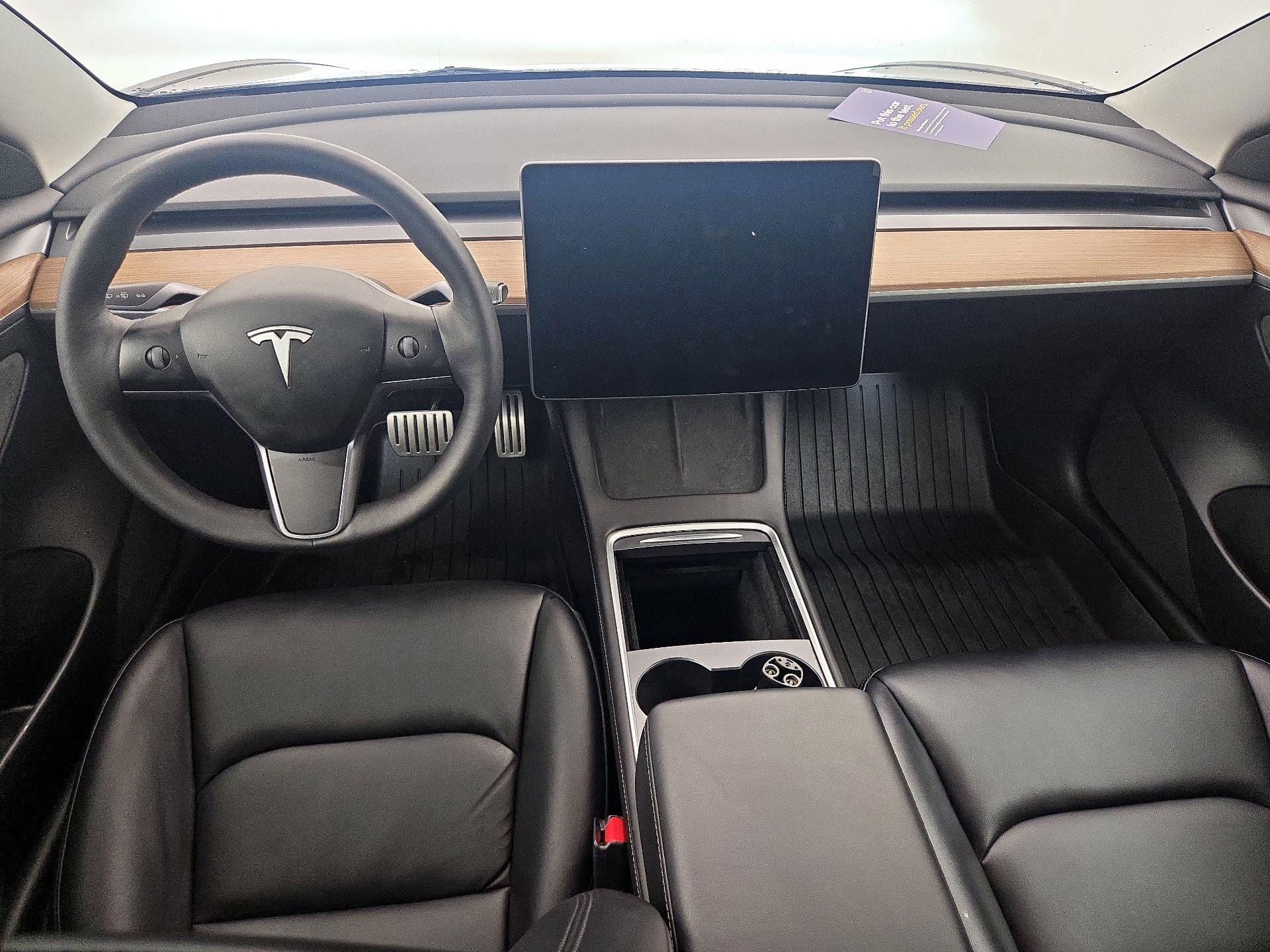 Thumbnail: 2023 Tesla Model 3 - 9