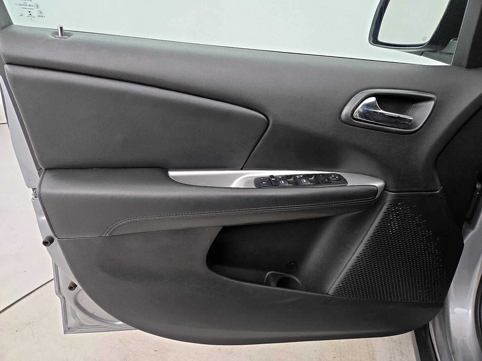 Thumbnail: 2016 Dodge Journey - 12