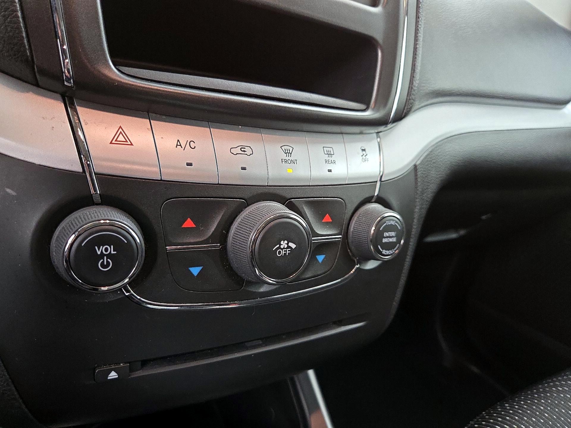 Thumbnail: 2016 Dodge Journey - 15