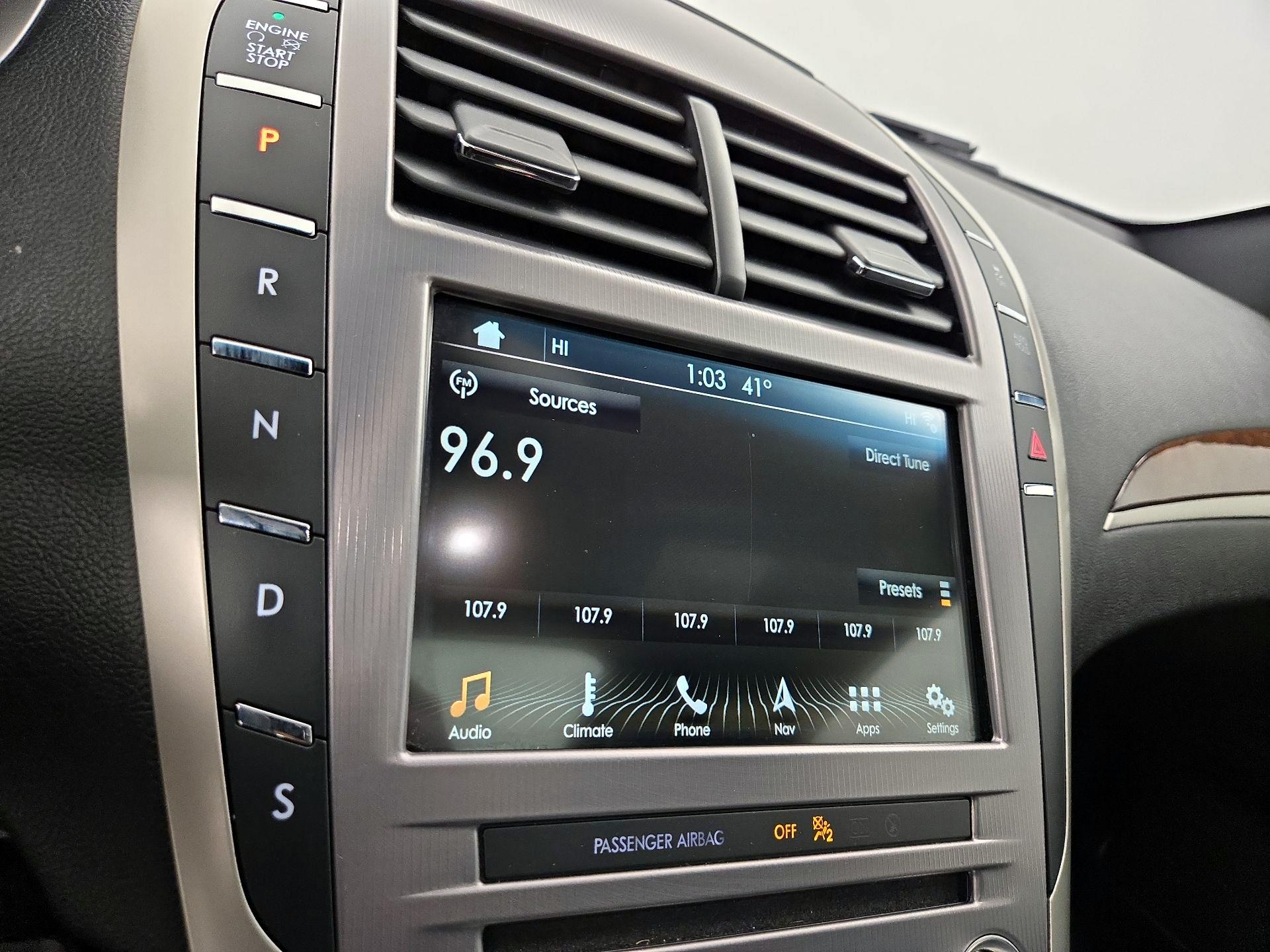 Thumbnail: 2017 Lincoln MKZ - 16