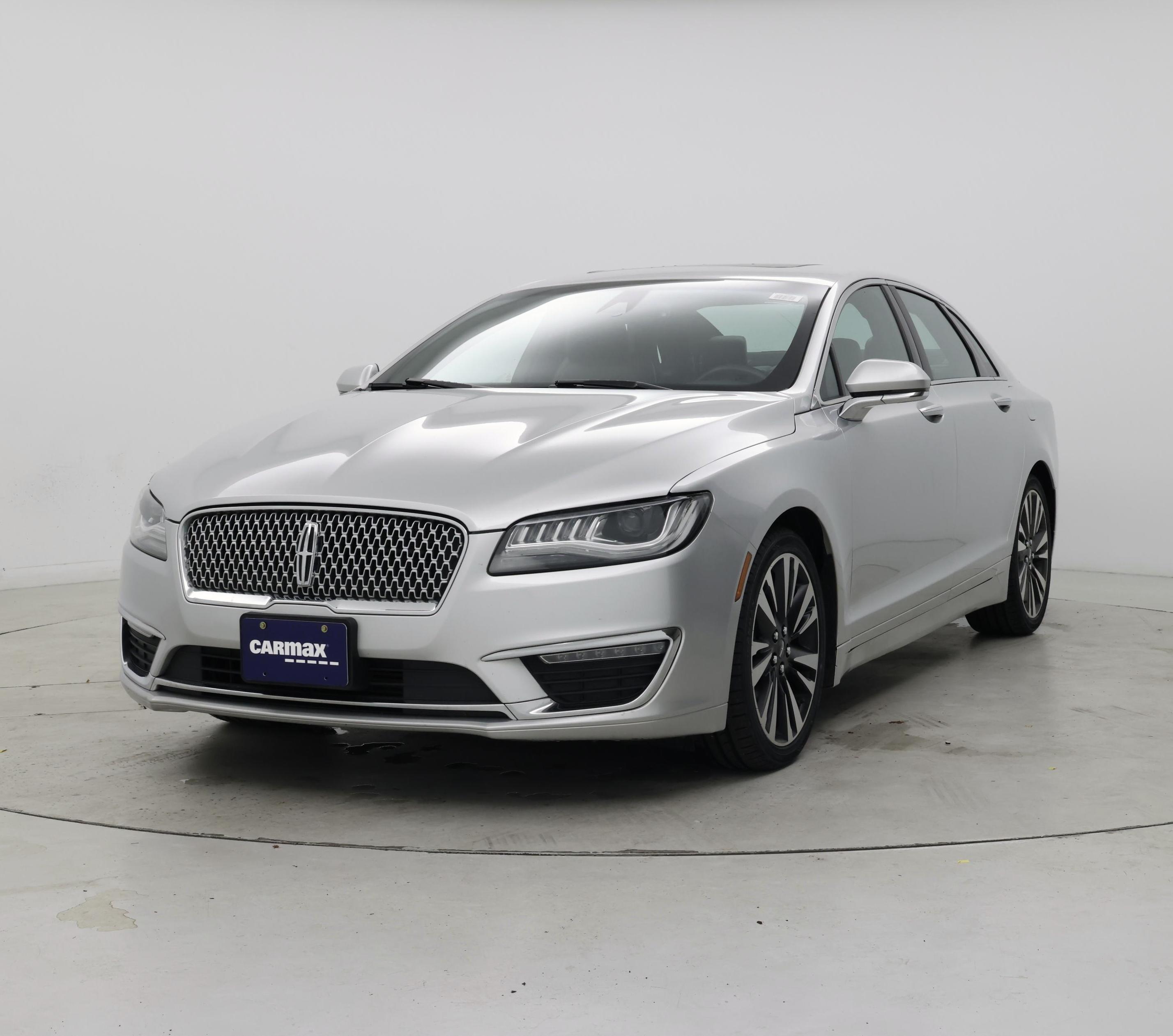 Thumbnail: 2017 Lincoln MKZ - 4