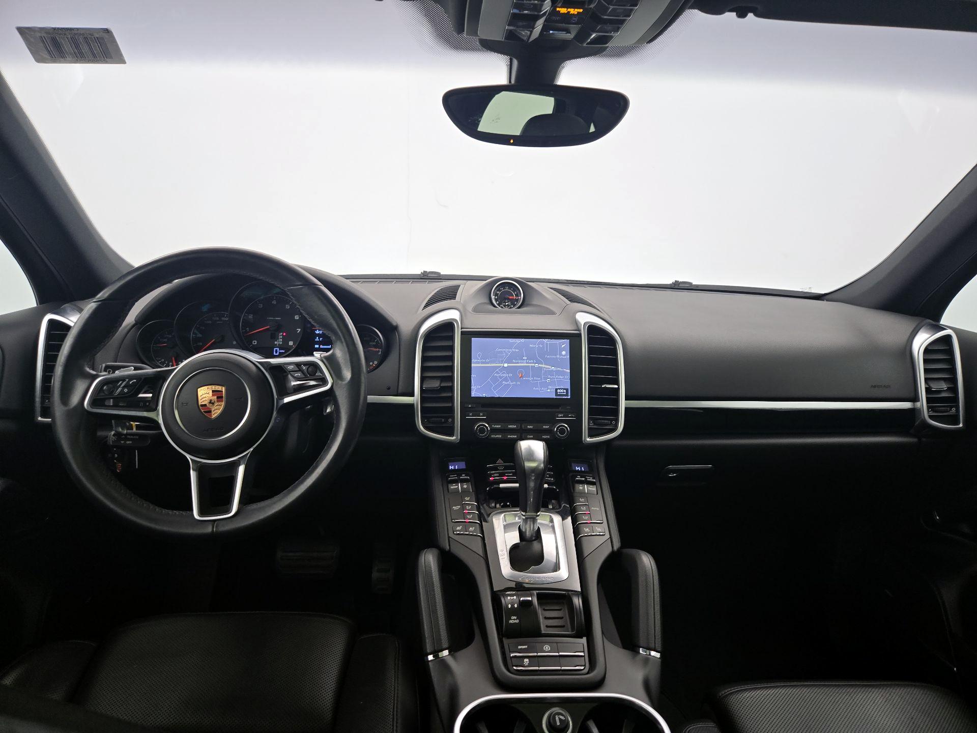 Thumbnail: 2018 Porsche Cayenne - 9