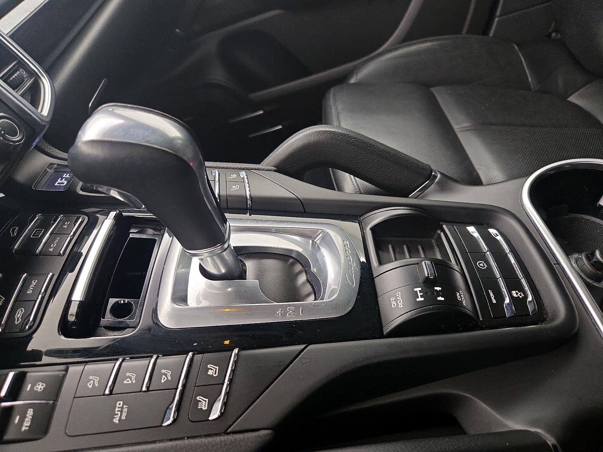 Thumbnail: 2018 Porsche Cayenne - 18