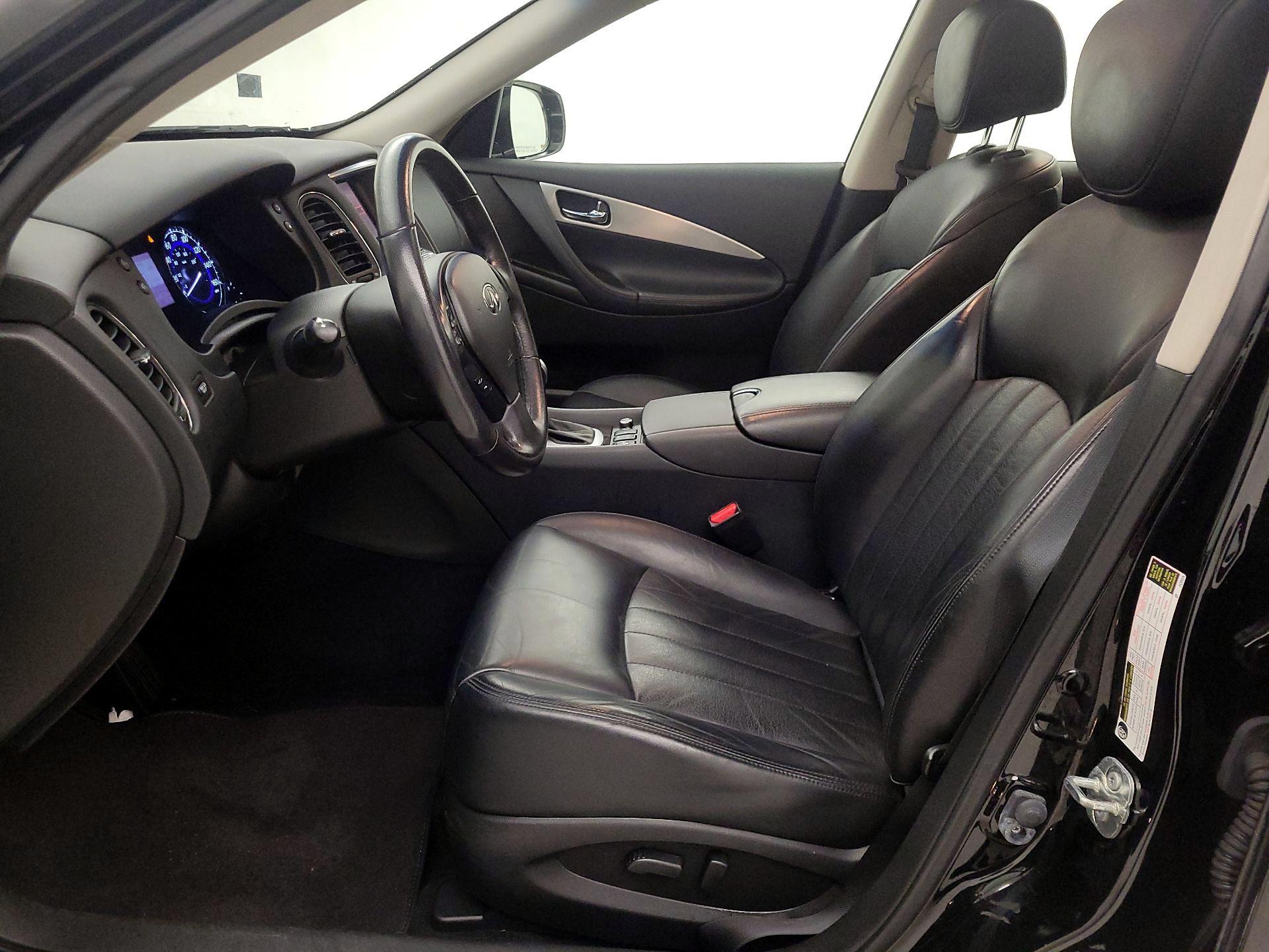 Thumbnail: 2017 INFINITI QX50 - 11