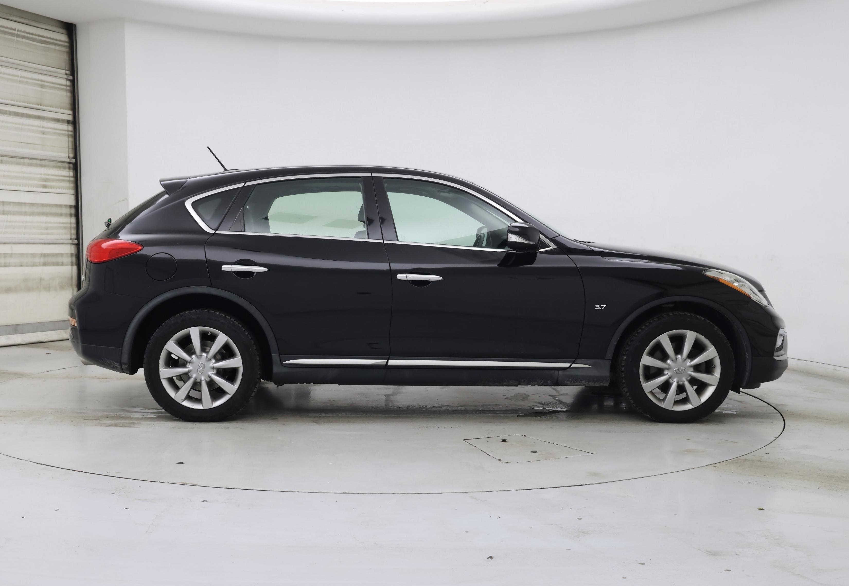 Thumbnail: 2017 INFINITI QX50 - 7