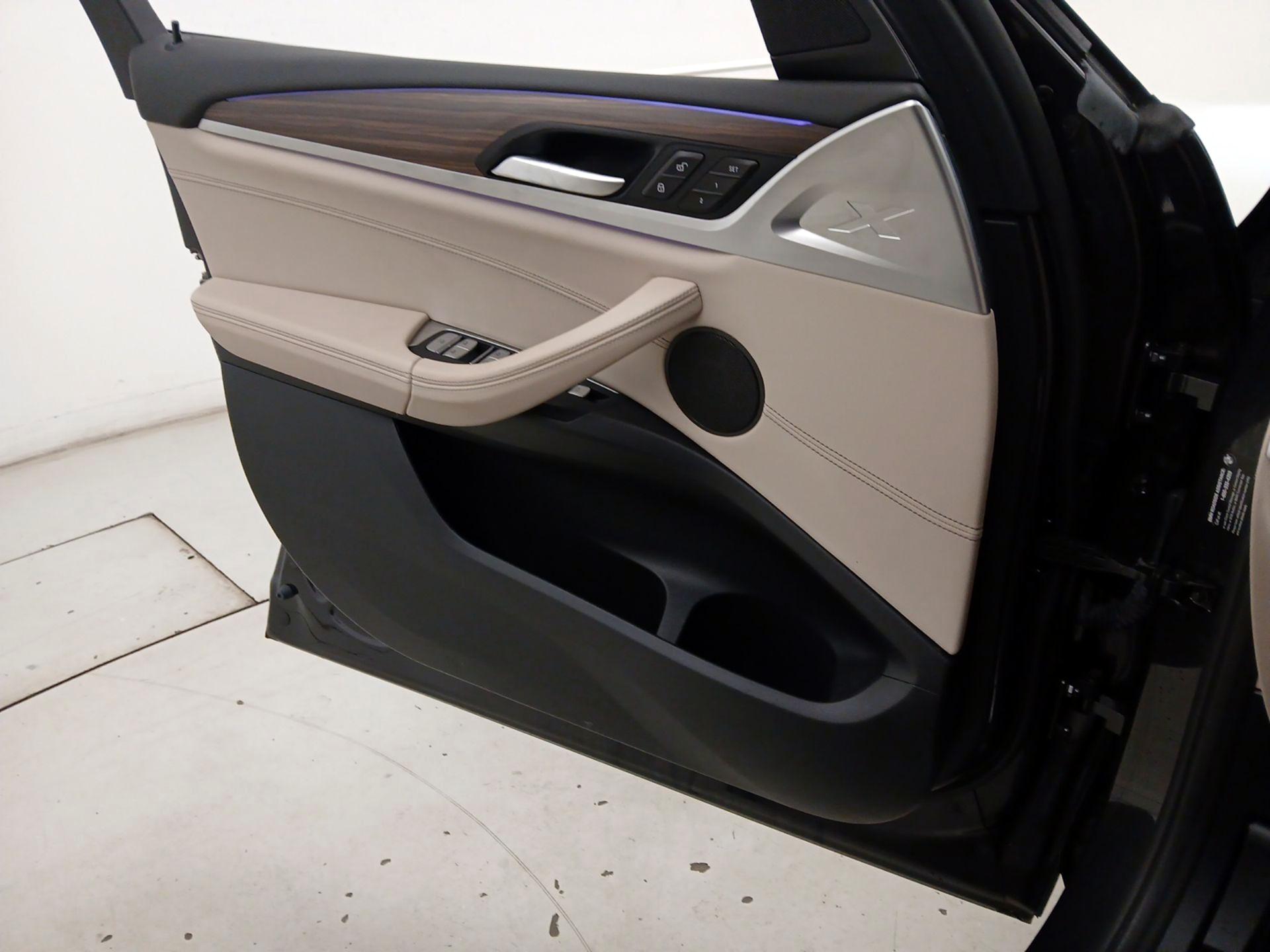 Thumbnail: 2021 BMW X3 - 12