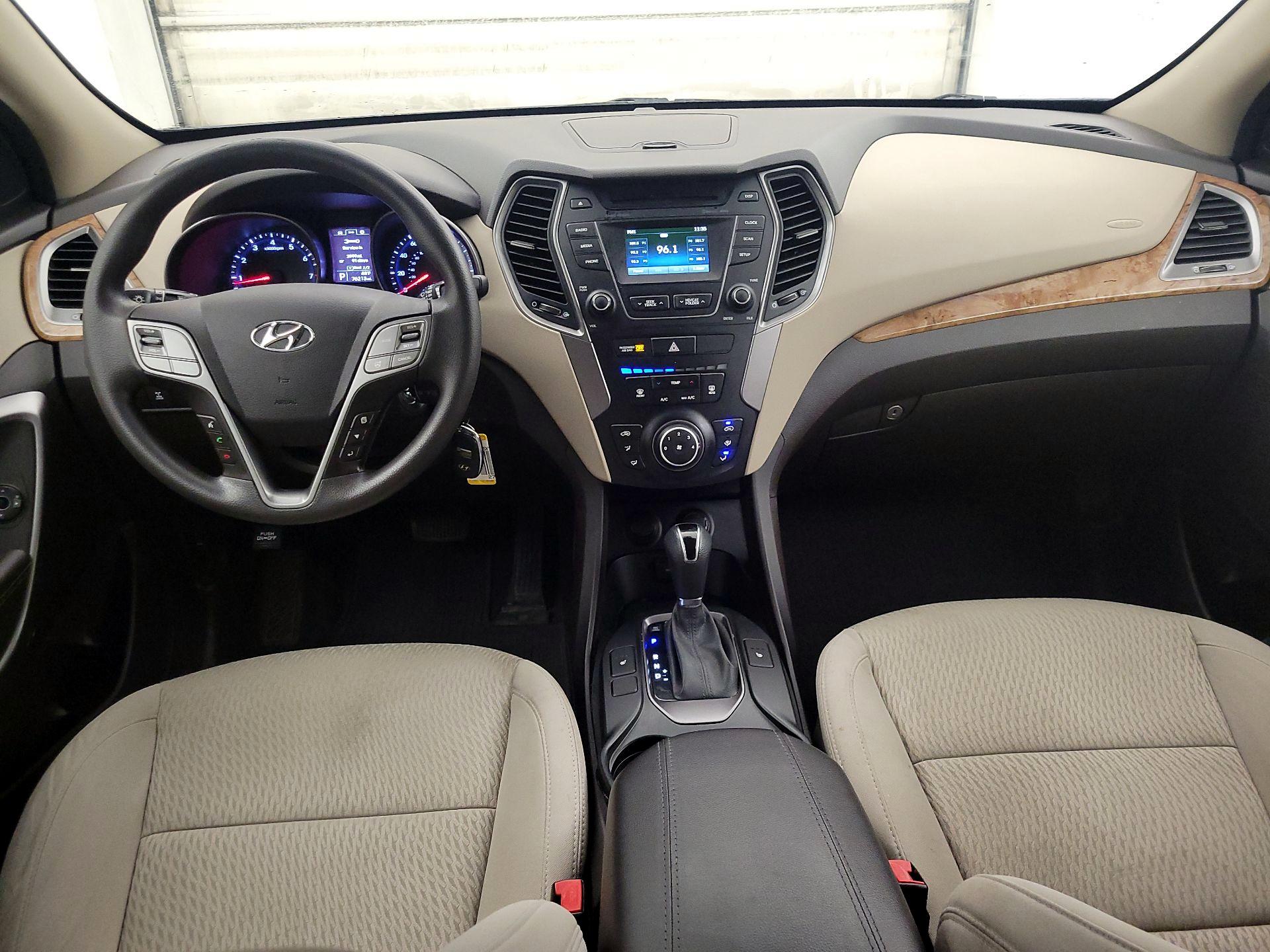 Thumbnail: 2016 Hyundai Santa Fe - 9