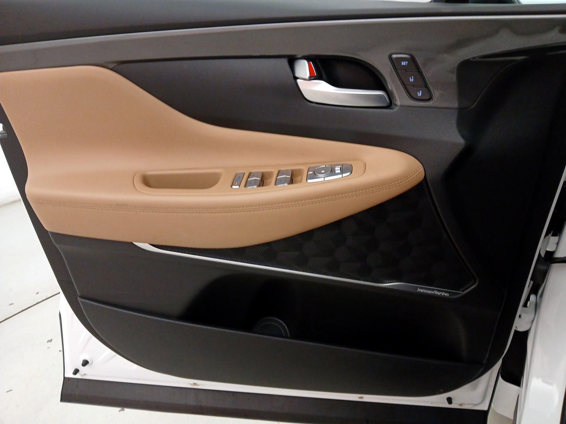 Thumbnail: 2023 Hyundai Santa Fe - 12