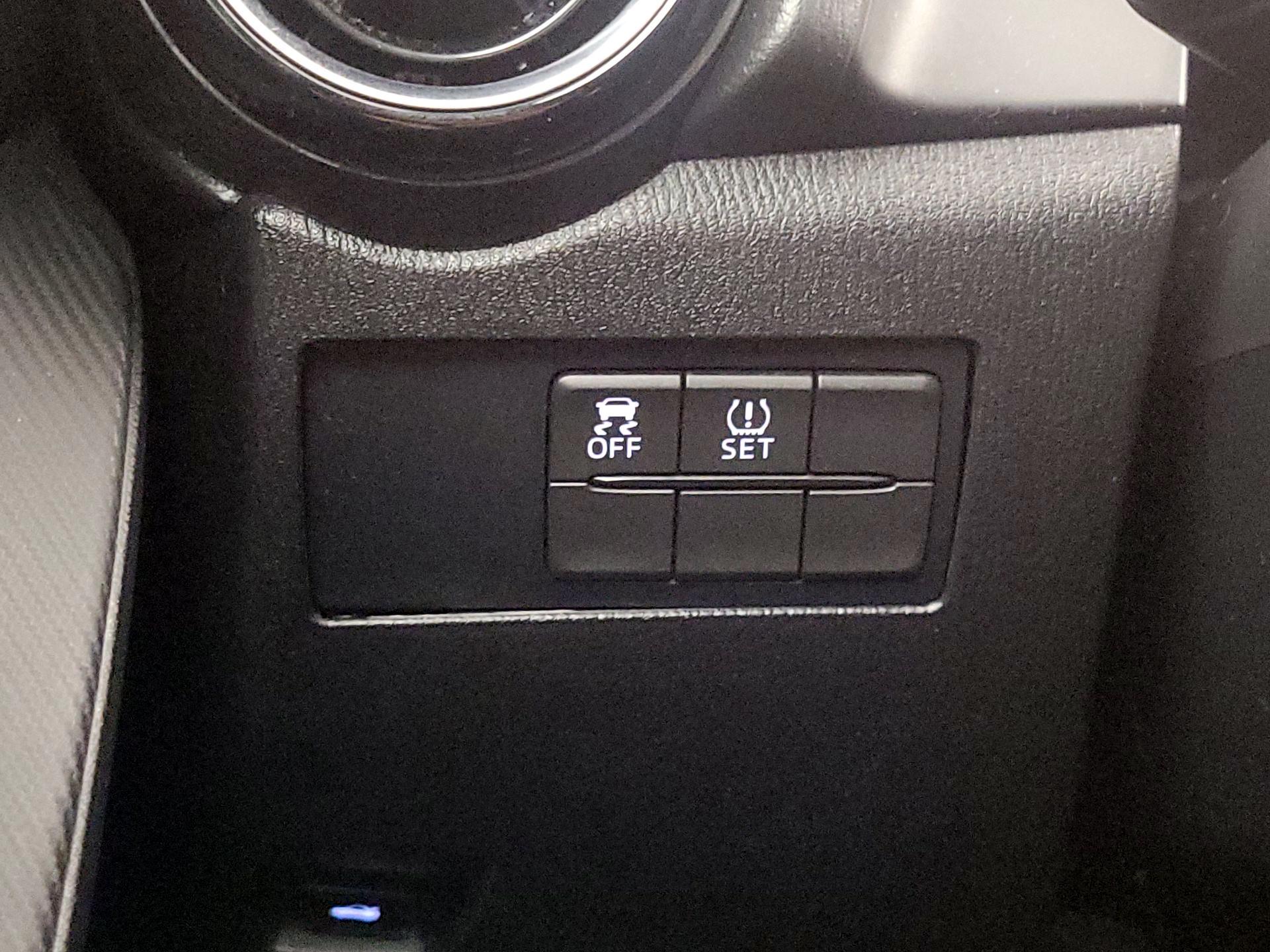 Thumbnail: 2016 Scion iA - 13