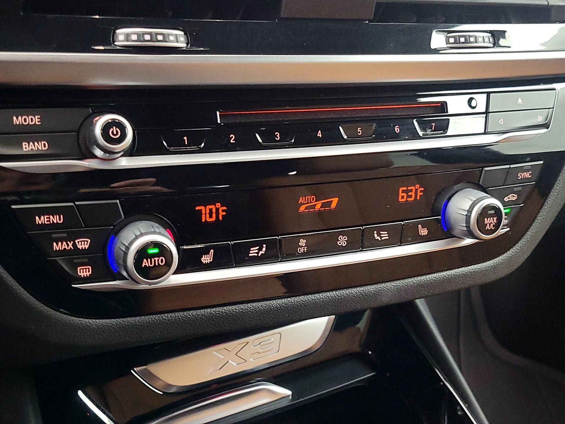 Thumbnail: 2019 BMW X3 - 17