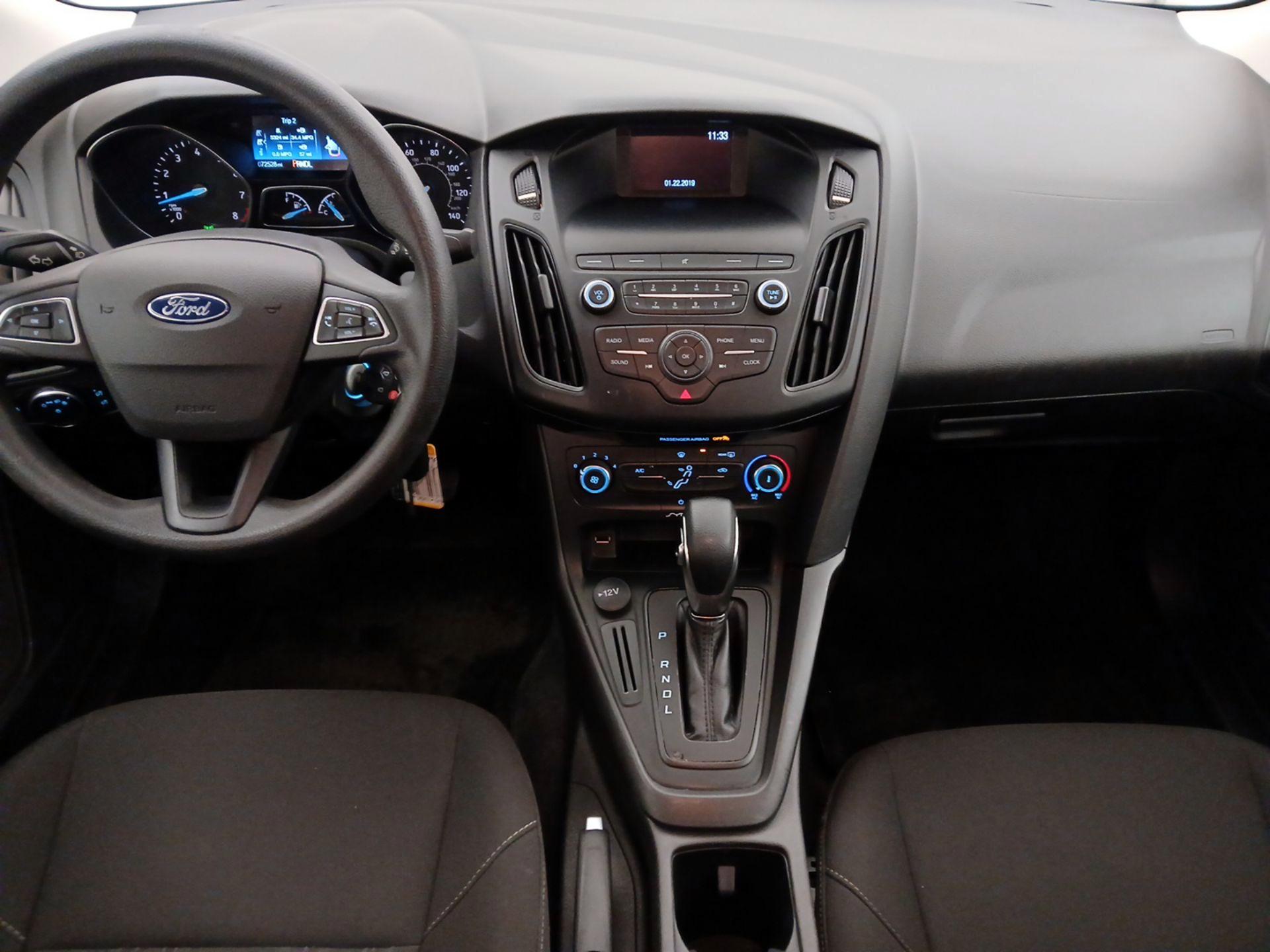 Thumbnail: 2018 Ford Focus - 9