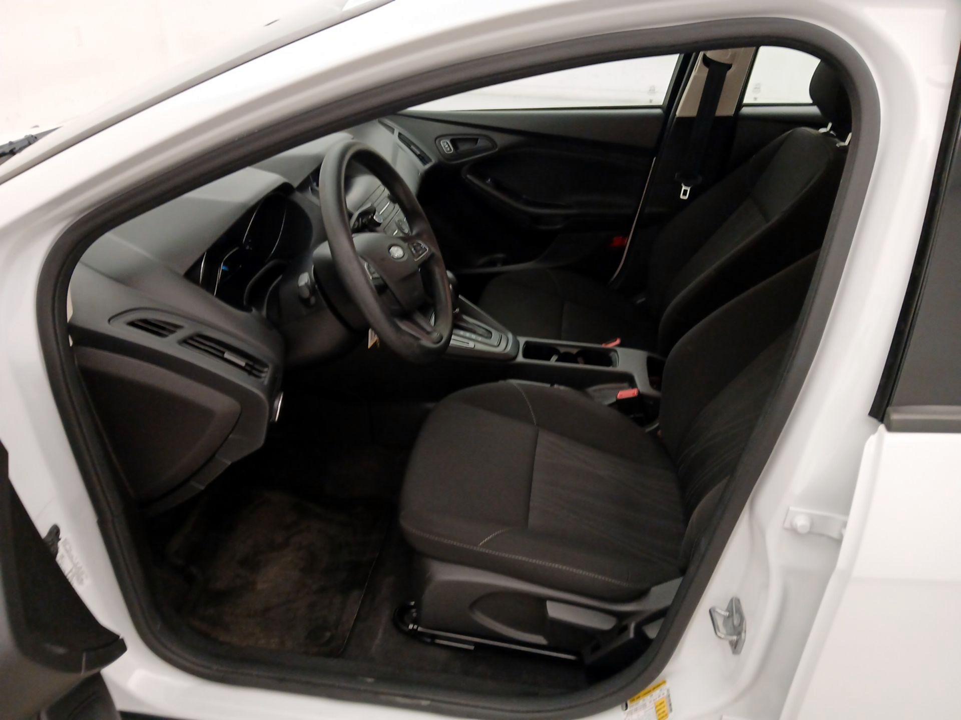 Thumbnail: 2018 Ford Focus - 11