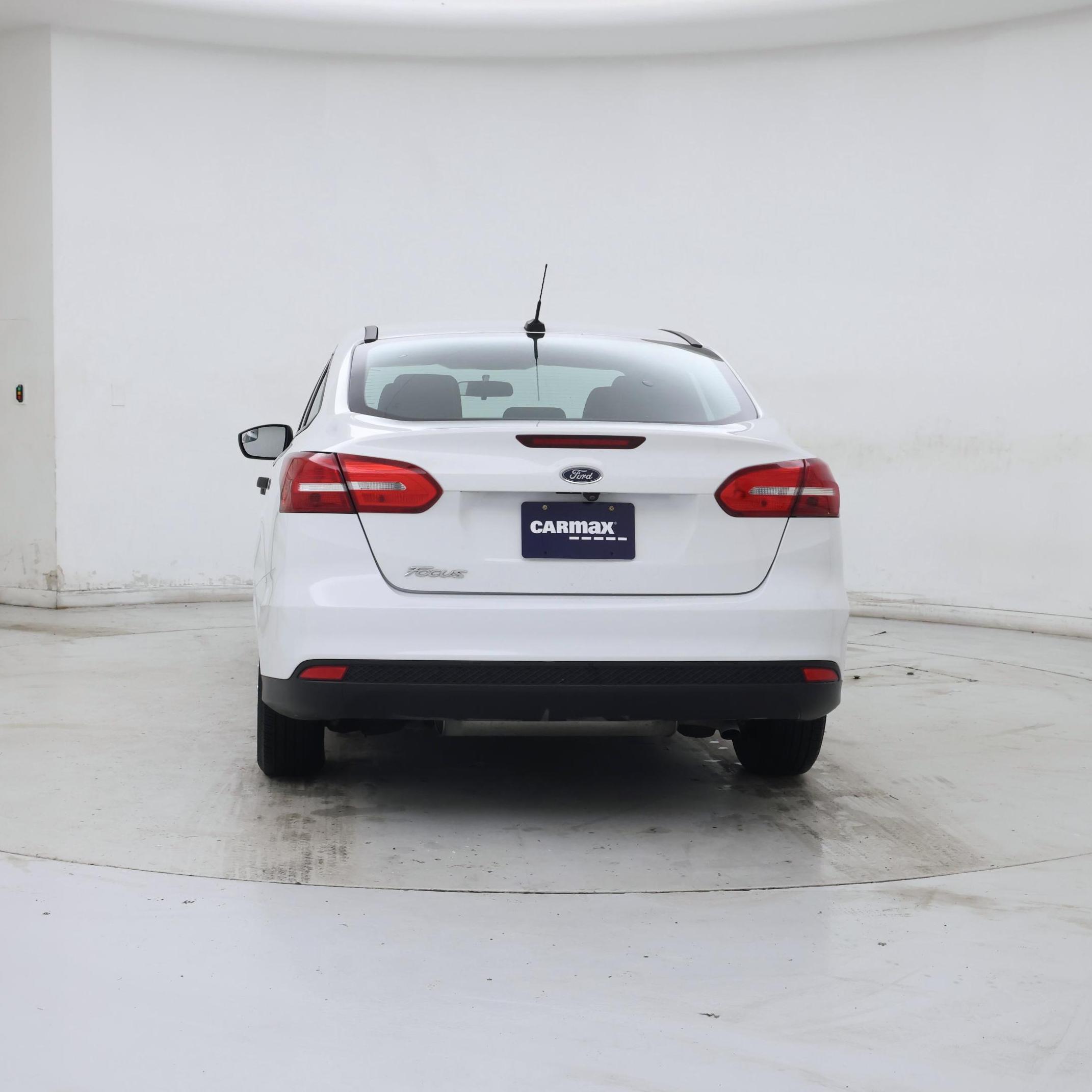 Thumbnail: 2018 Ford Focus - 6