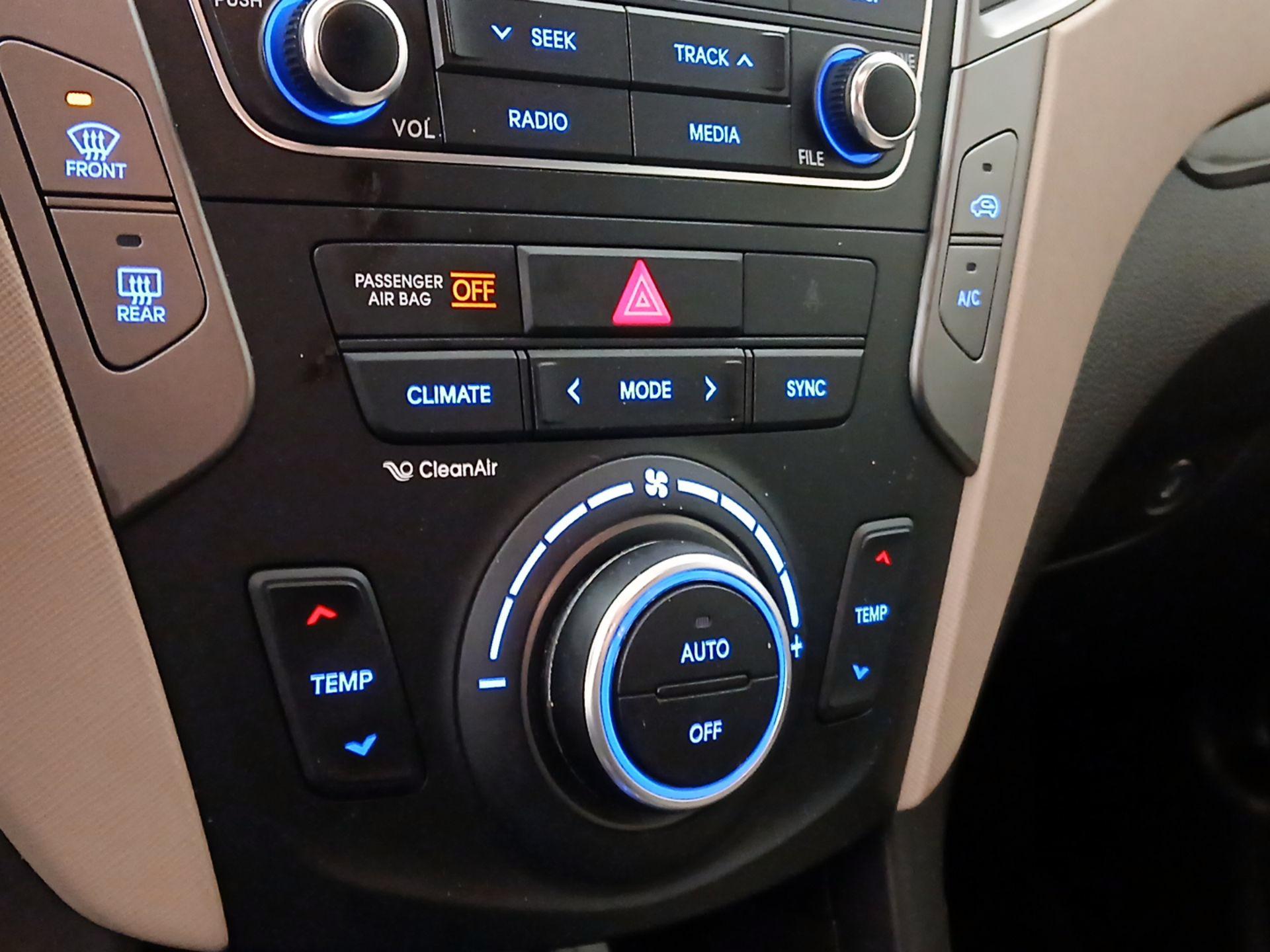 Thumbnail: 2017 Hyundai Santa Fe - 16