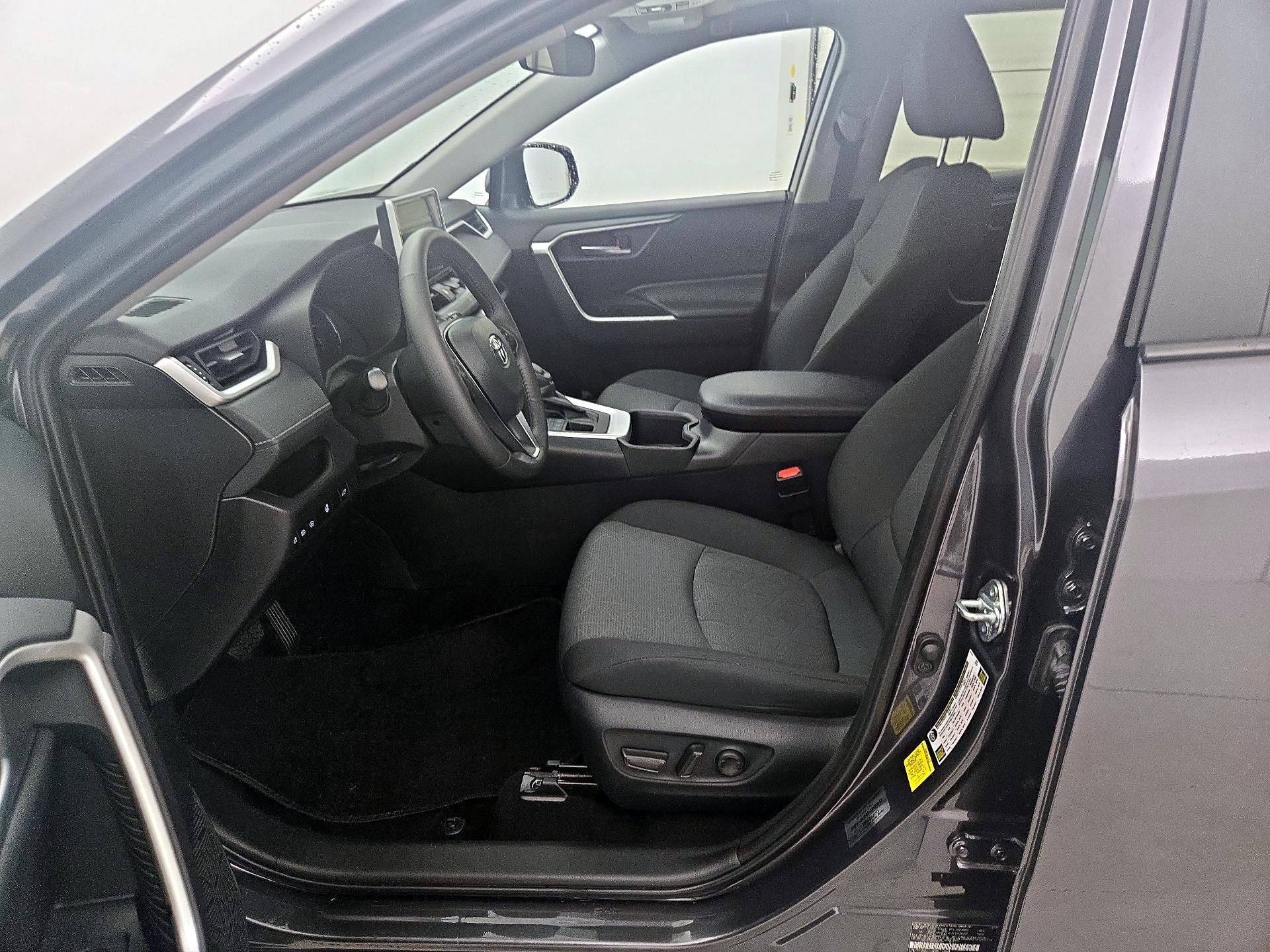 Thumbnail: 2024 Toyota RAV4 - 11