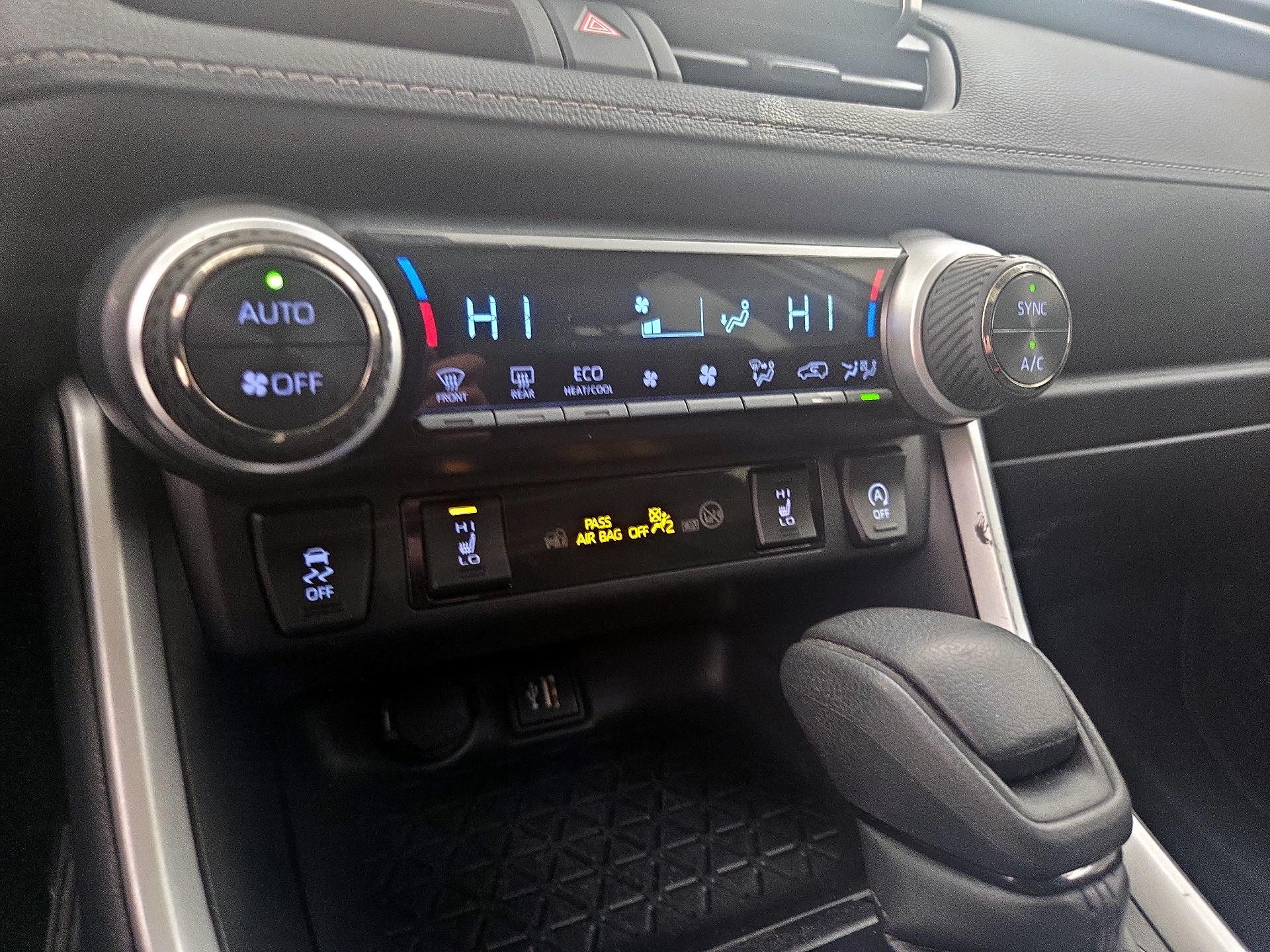 Thumbnail: 2024 Toyota RAV4 - 16