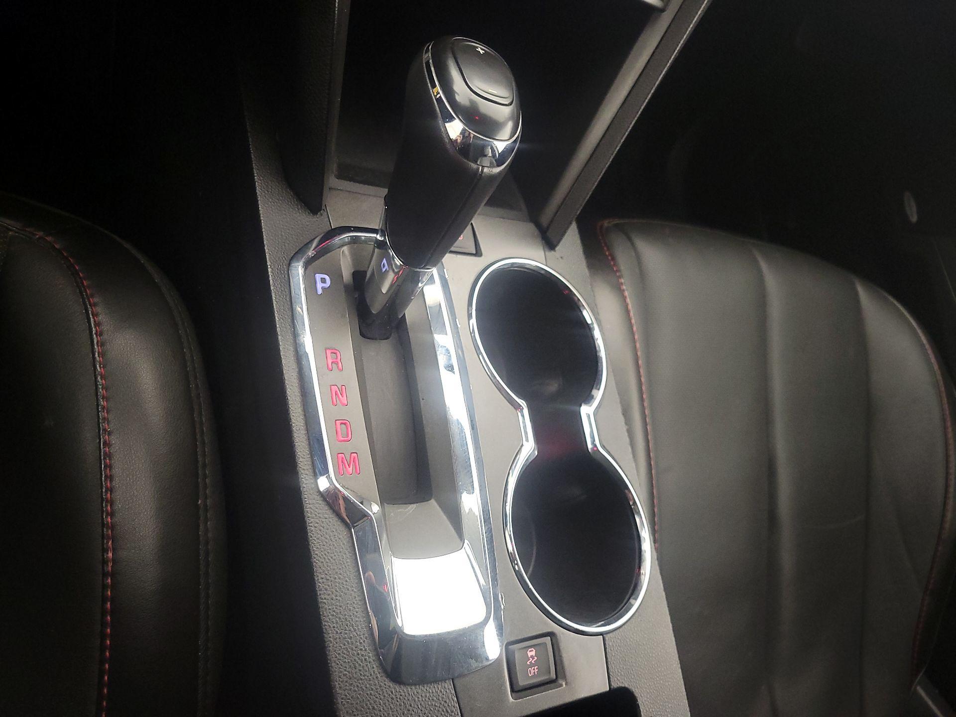 Thumbnail: 2016 GMC Terrain - 17