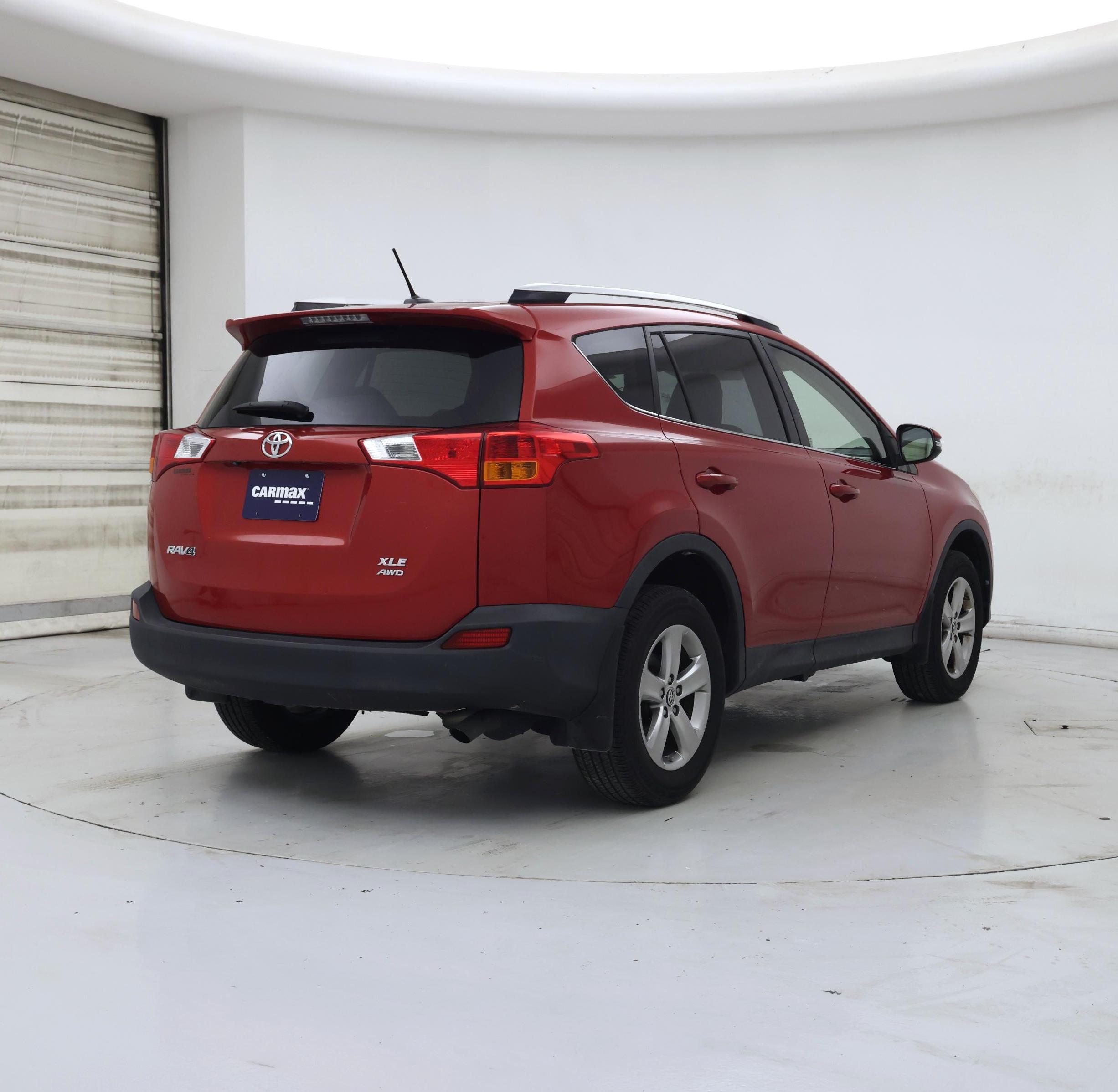 Thumbnail: 2015 Toyota RAV4 - 8