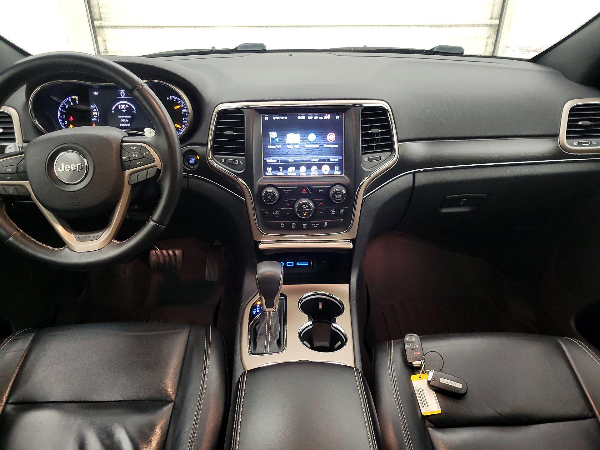 Thumbnail: 2017 Jeep Grand Cherokee - 9