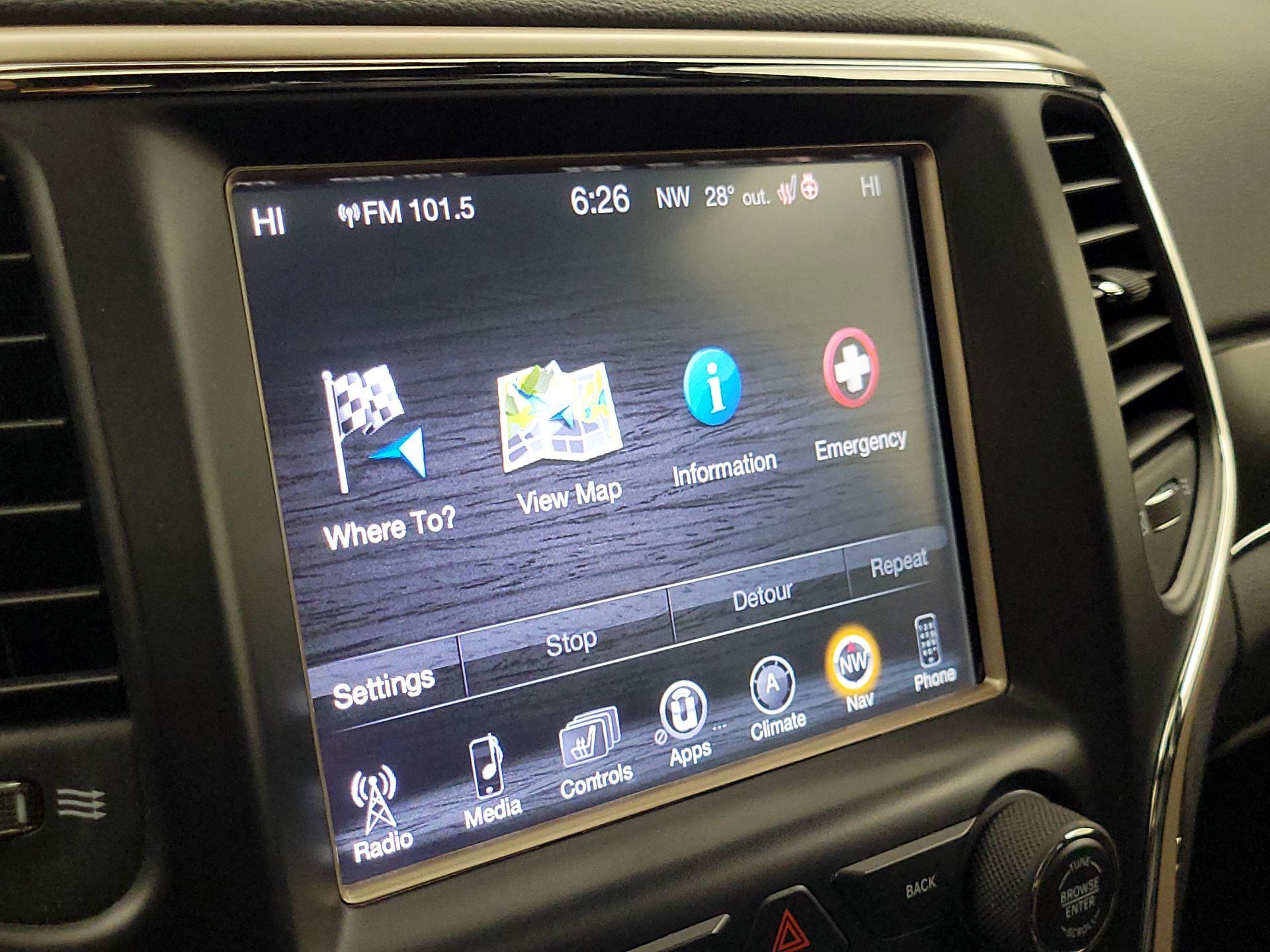 Thumbnail: 2017 Jeep Grand Cherokee - 14