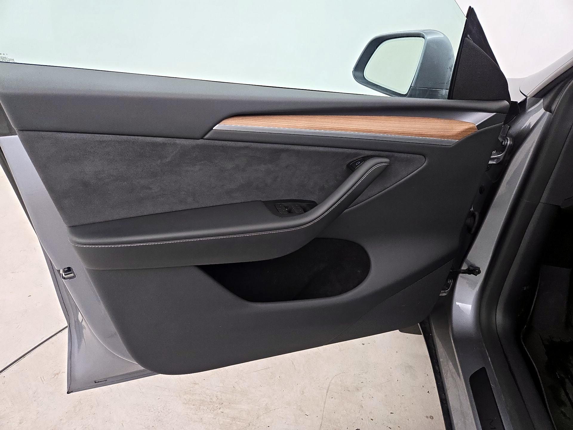 Thumbnail: 2024 Tesla Model Y - 12