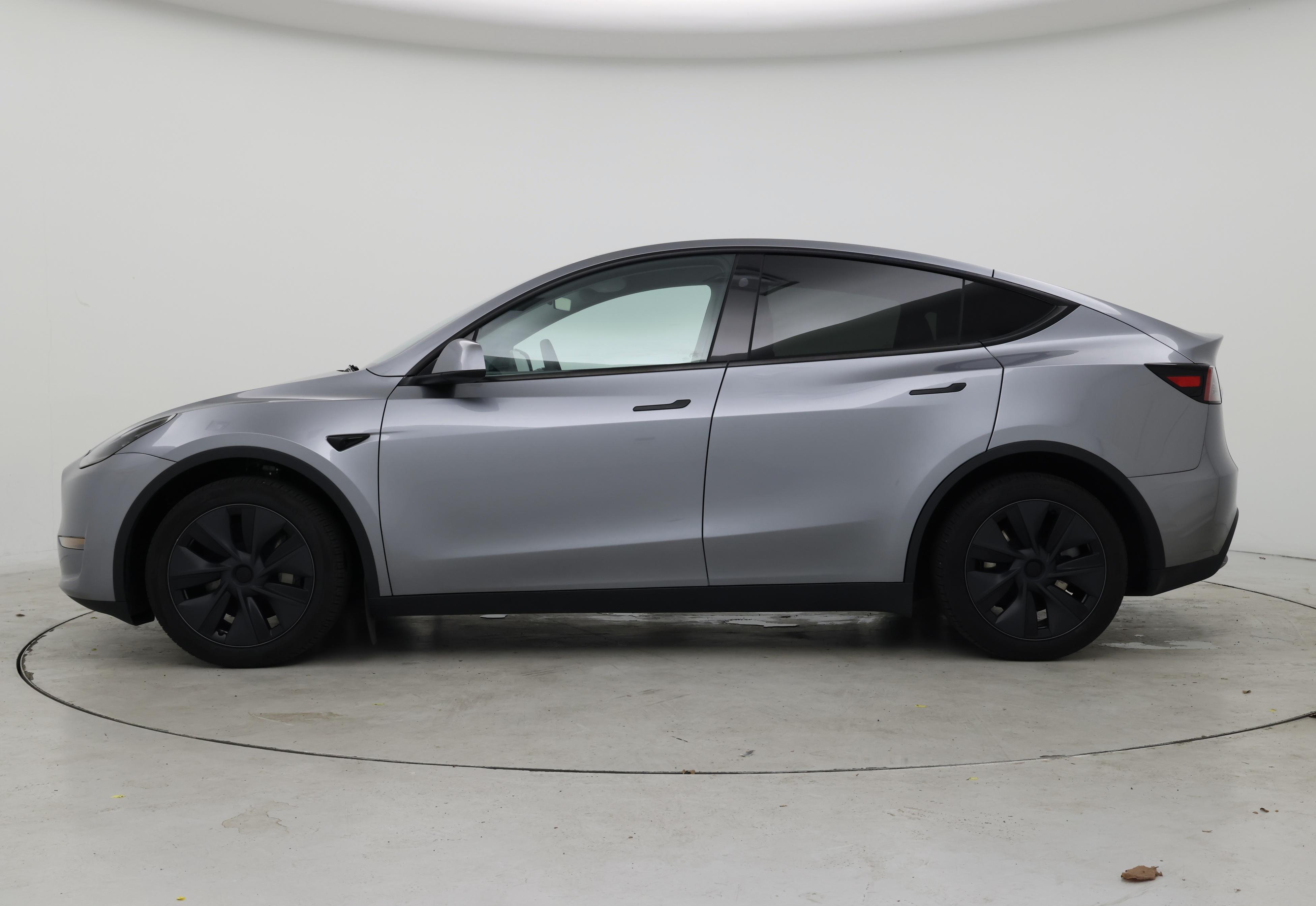 Thumbnail: 2024 Tesla Model Y - 3